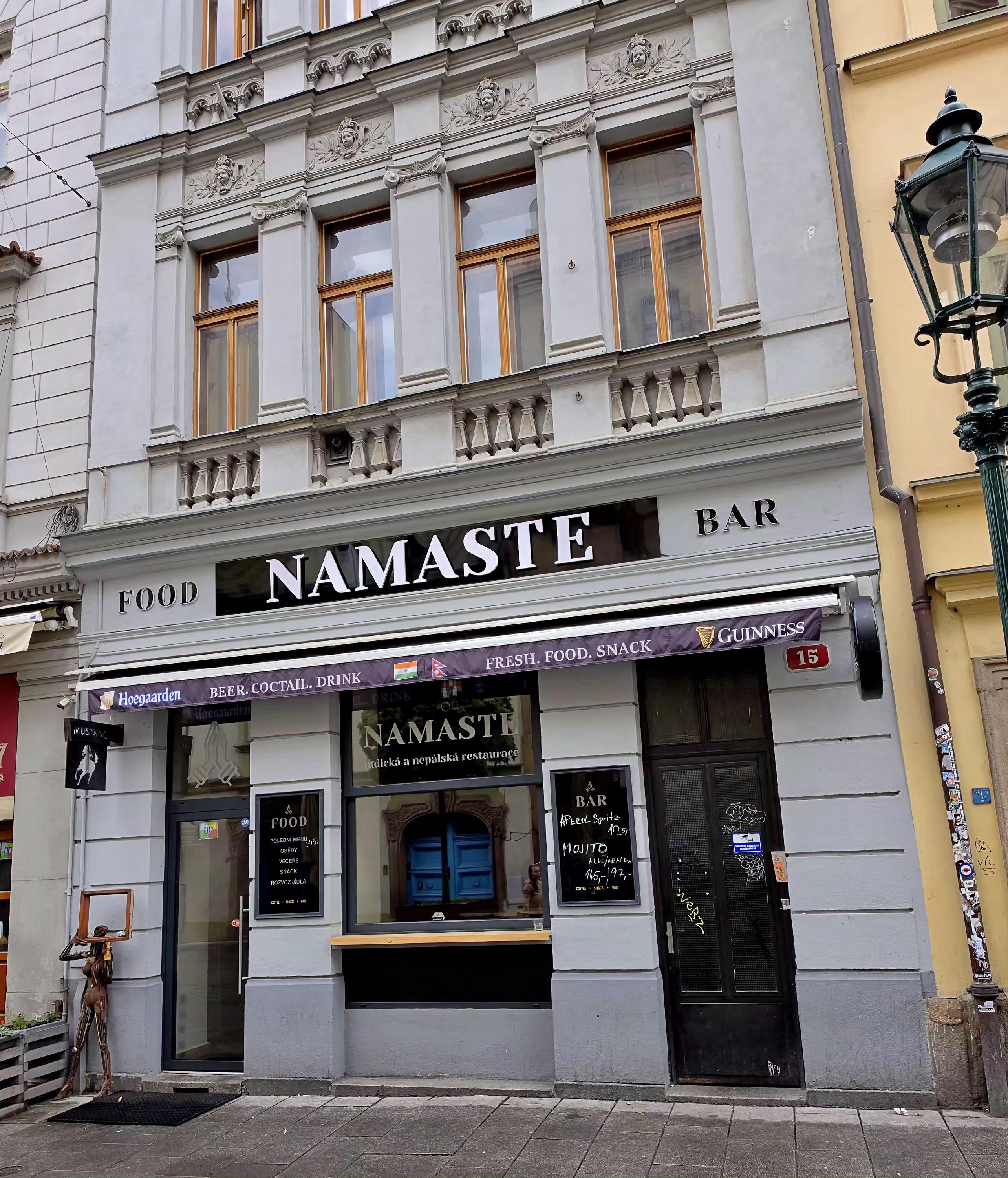 NAMASTE nepálská a indická restaurace foto 2