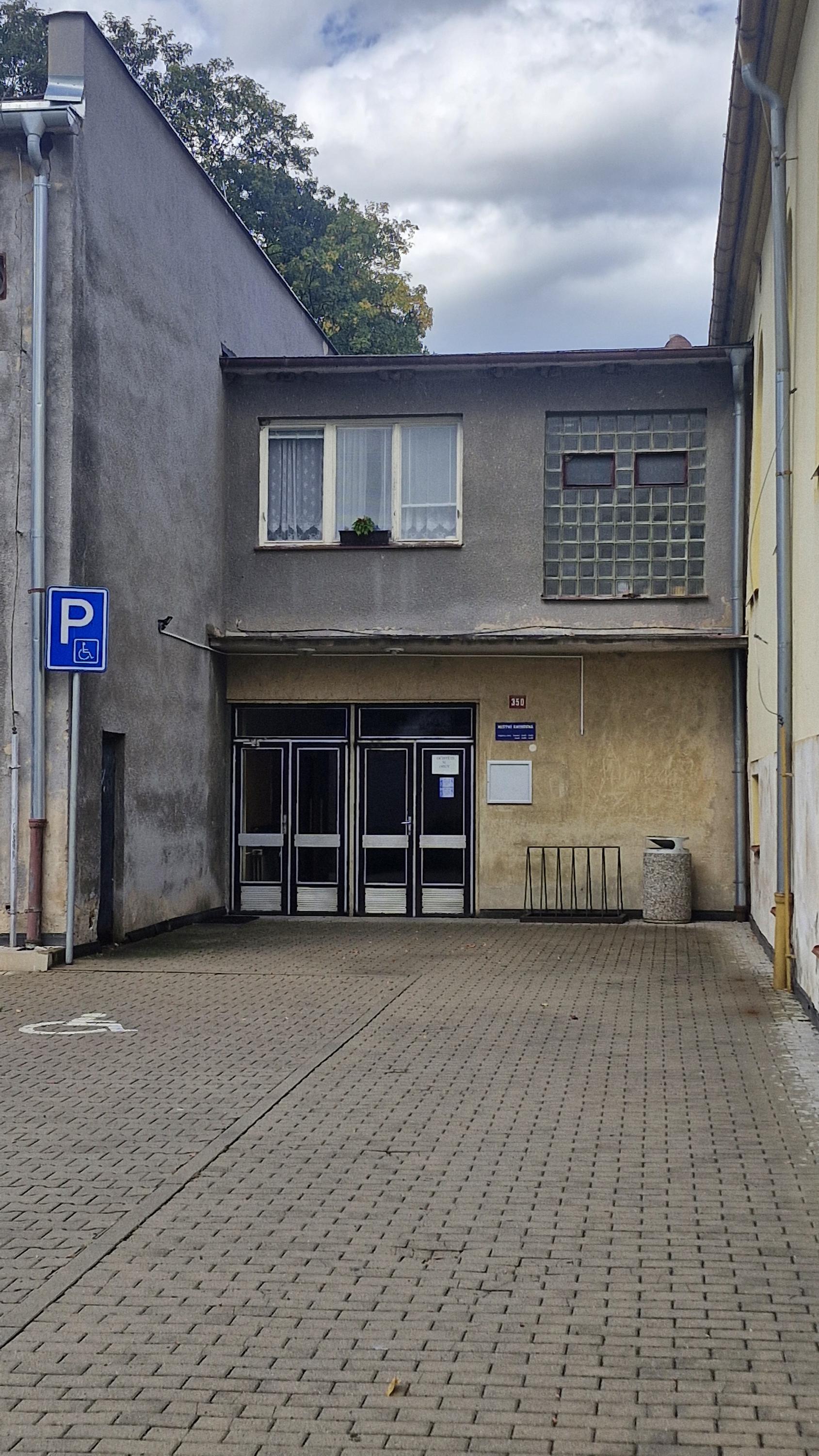 Místní knihovna Brozany nad Ohří foto 1
