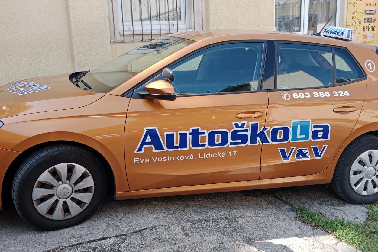 Akční cena řidičáku na auto pro studenty