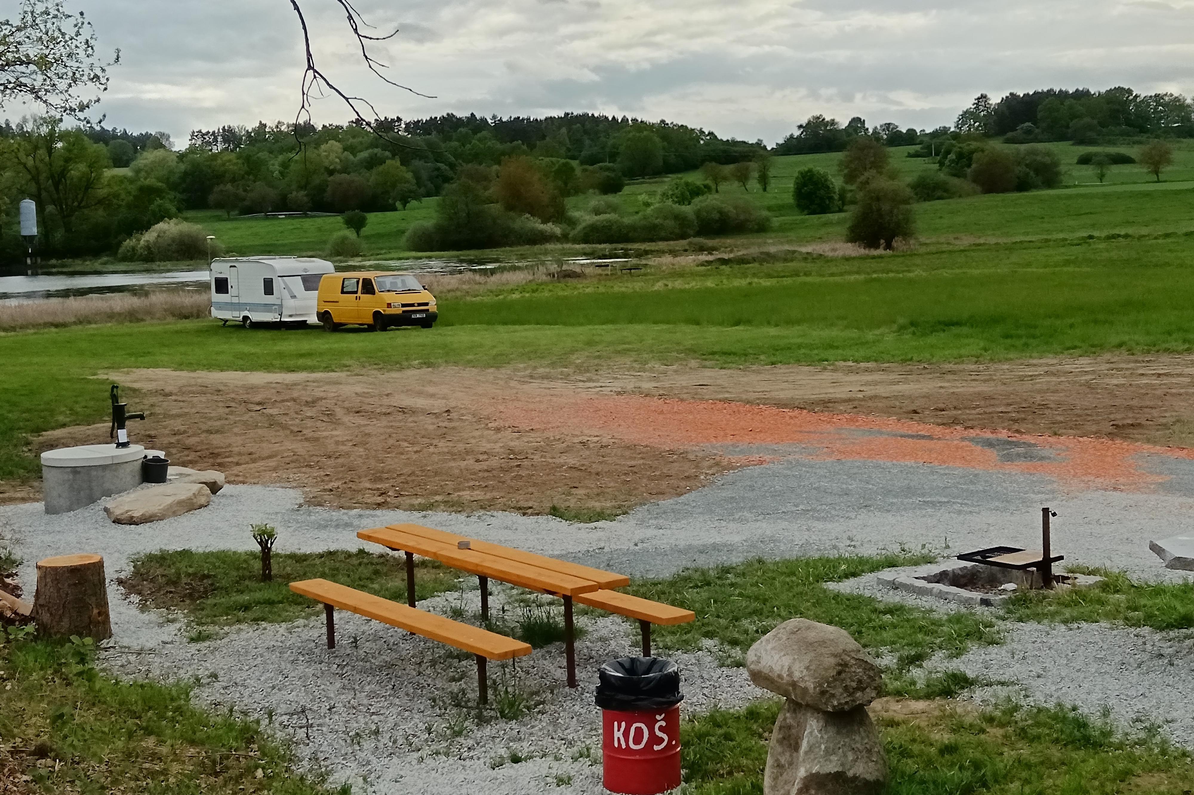 Stellplatz a tábořiště u Hůrky