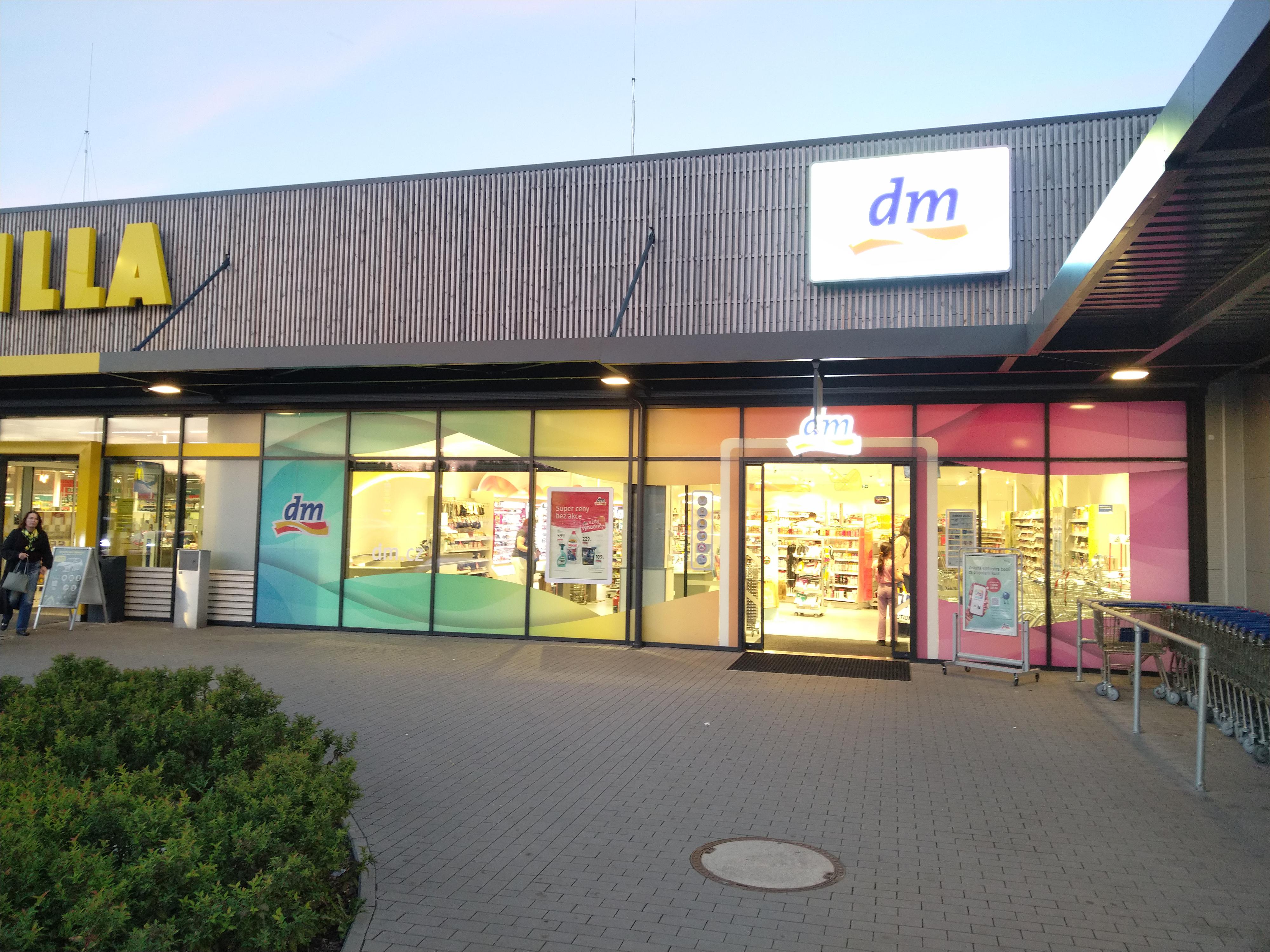 dm drogerie markt s.r.o. foto 2