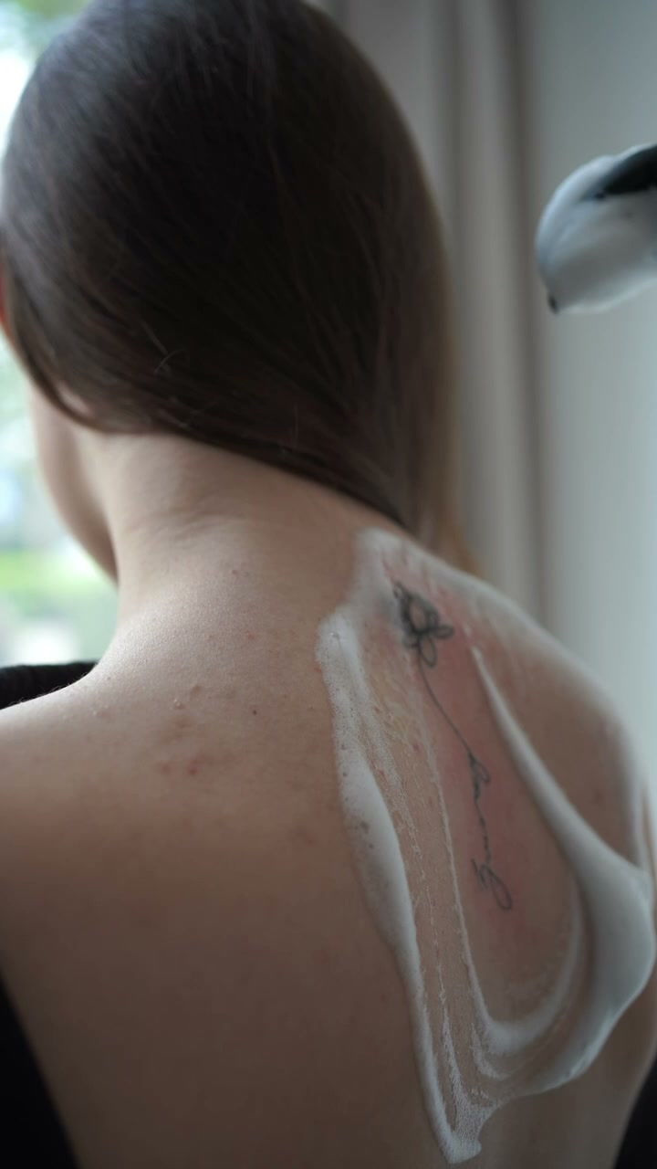 Stín Tattoo foto 2 (náhled videa)