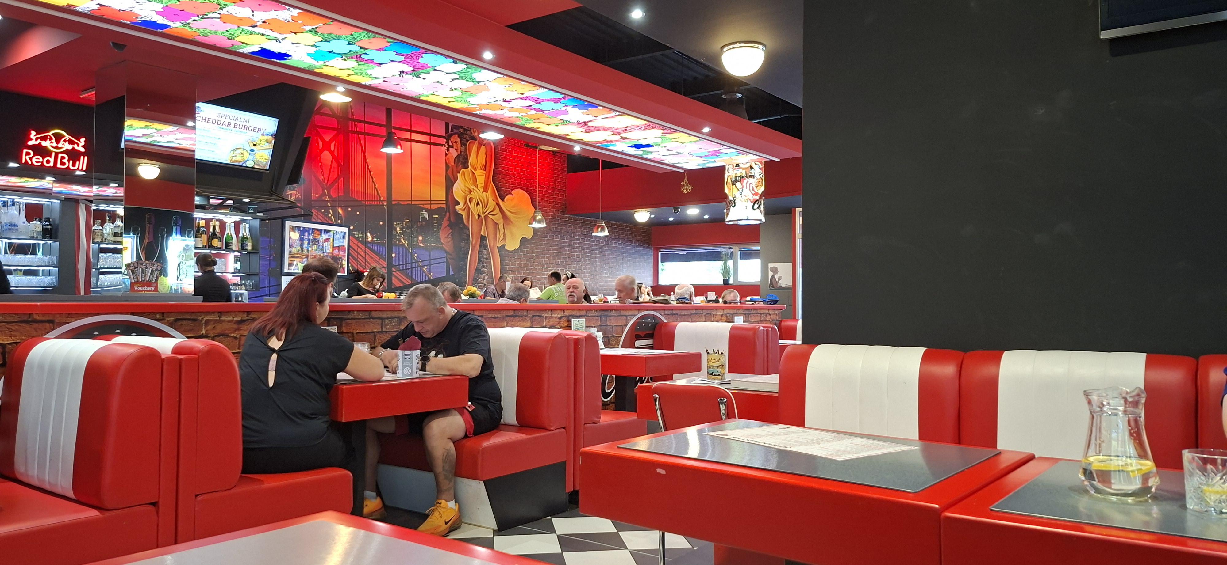 Charlie´s Burger & Bar foto 6