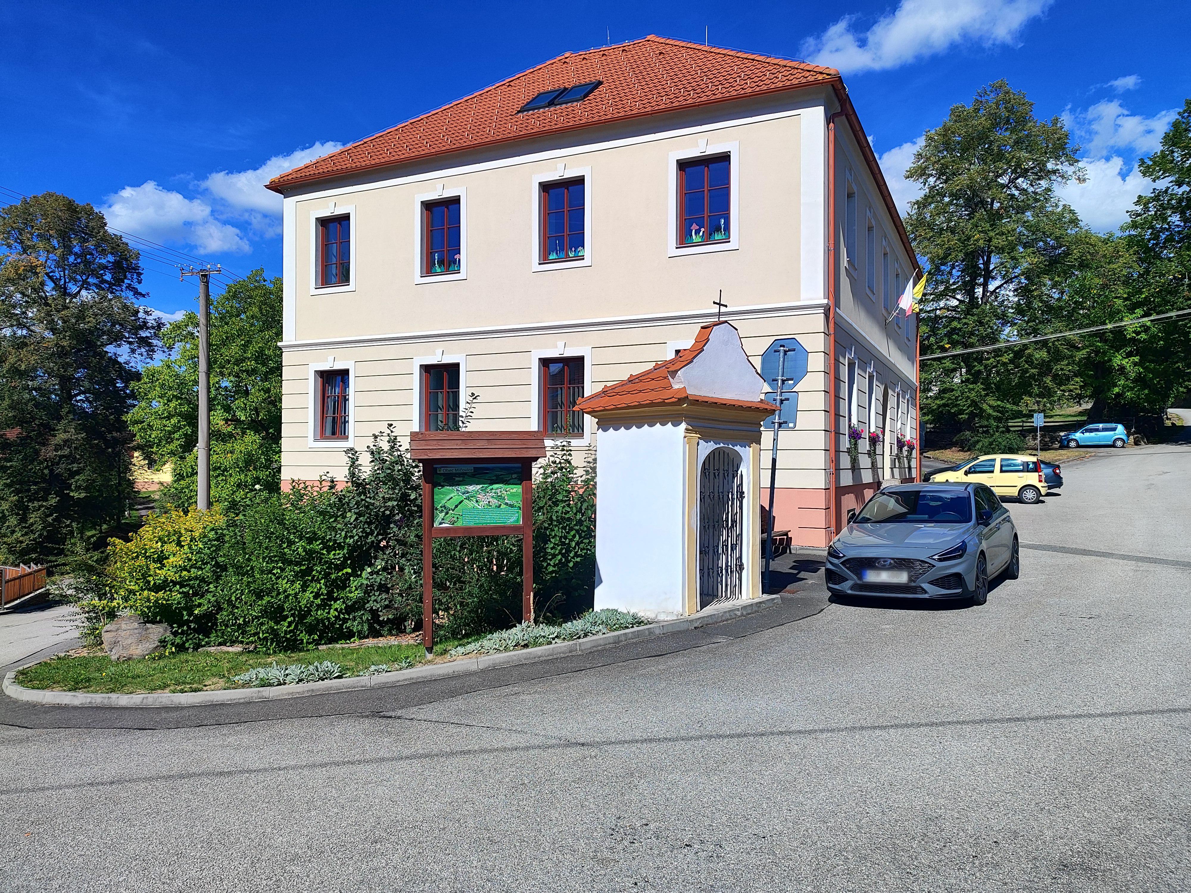 Obecní knihovna Mičovice