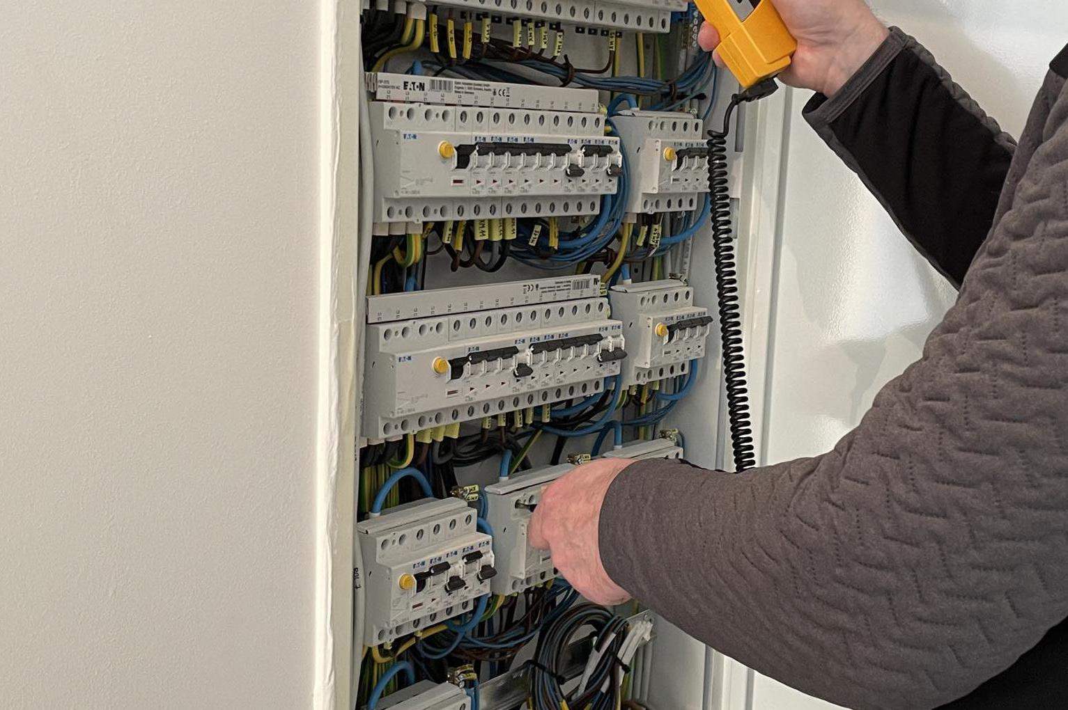 Opravy elektroinstalace v Praze