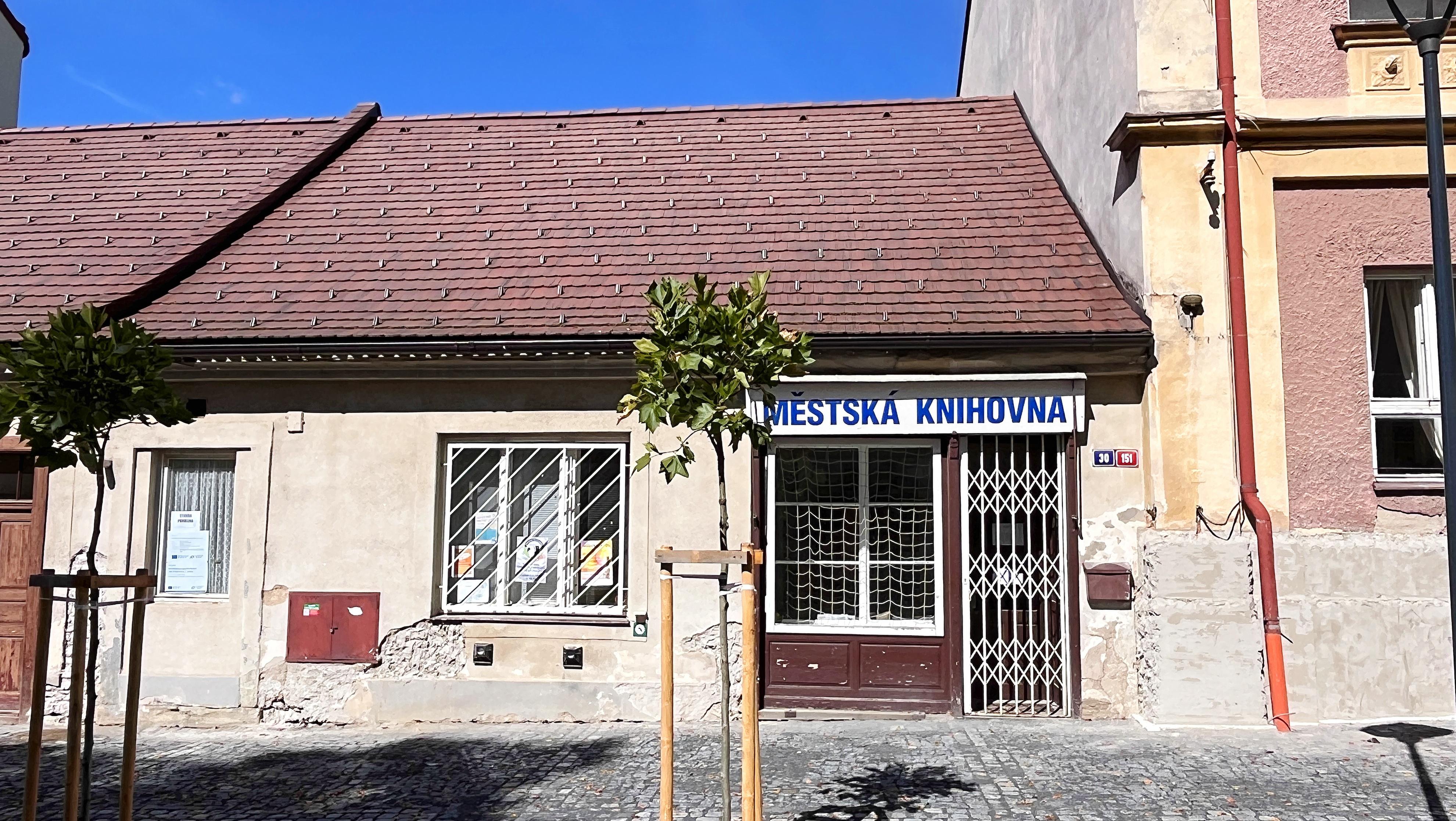 Městská knihovna Ronov nad Doubravou foto 3
