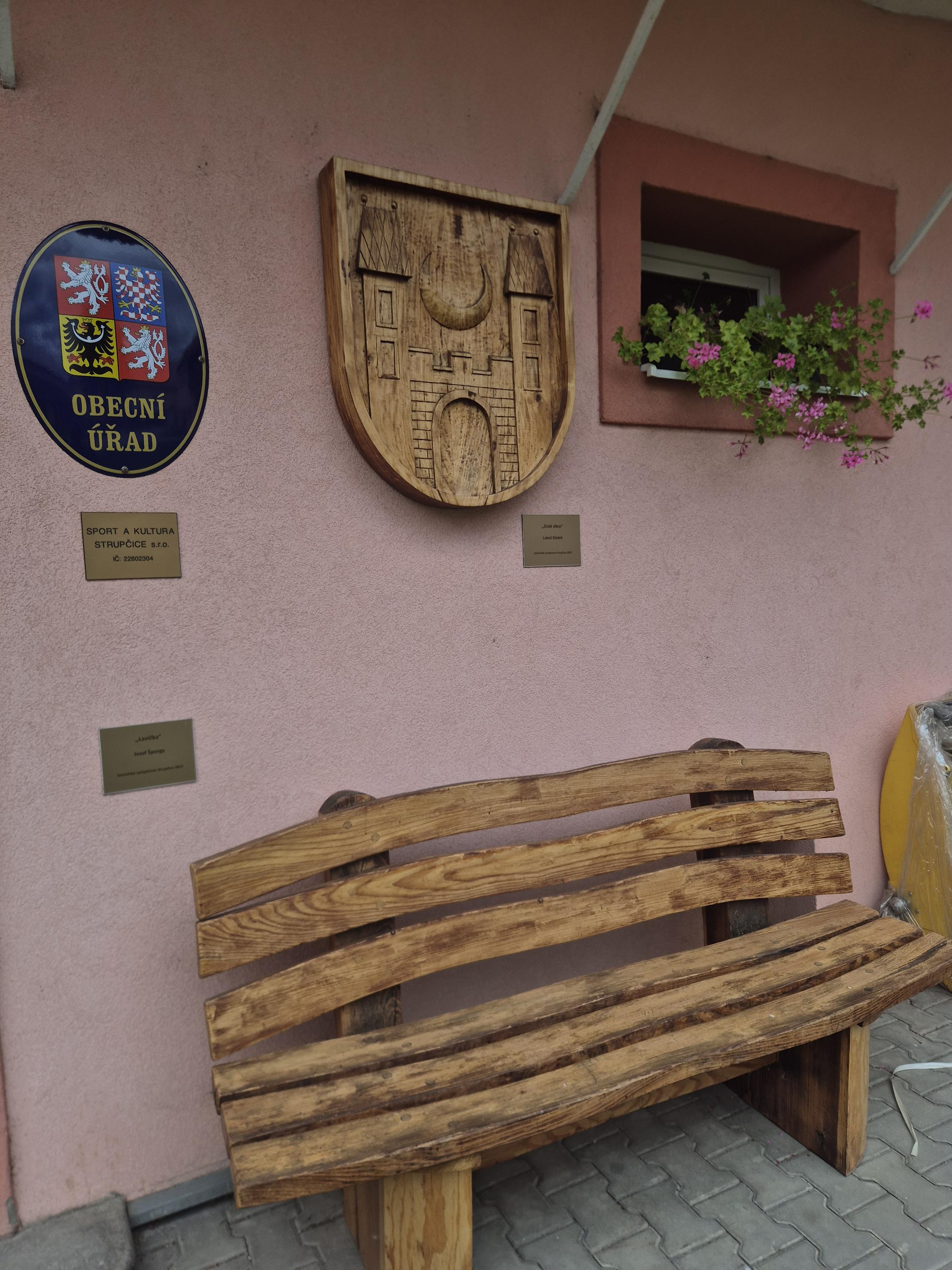 Strupčice - obecní úřad foto 3