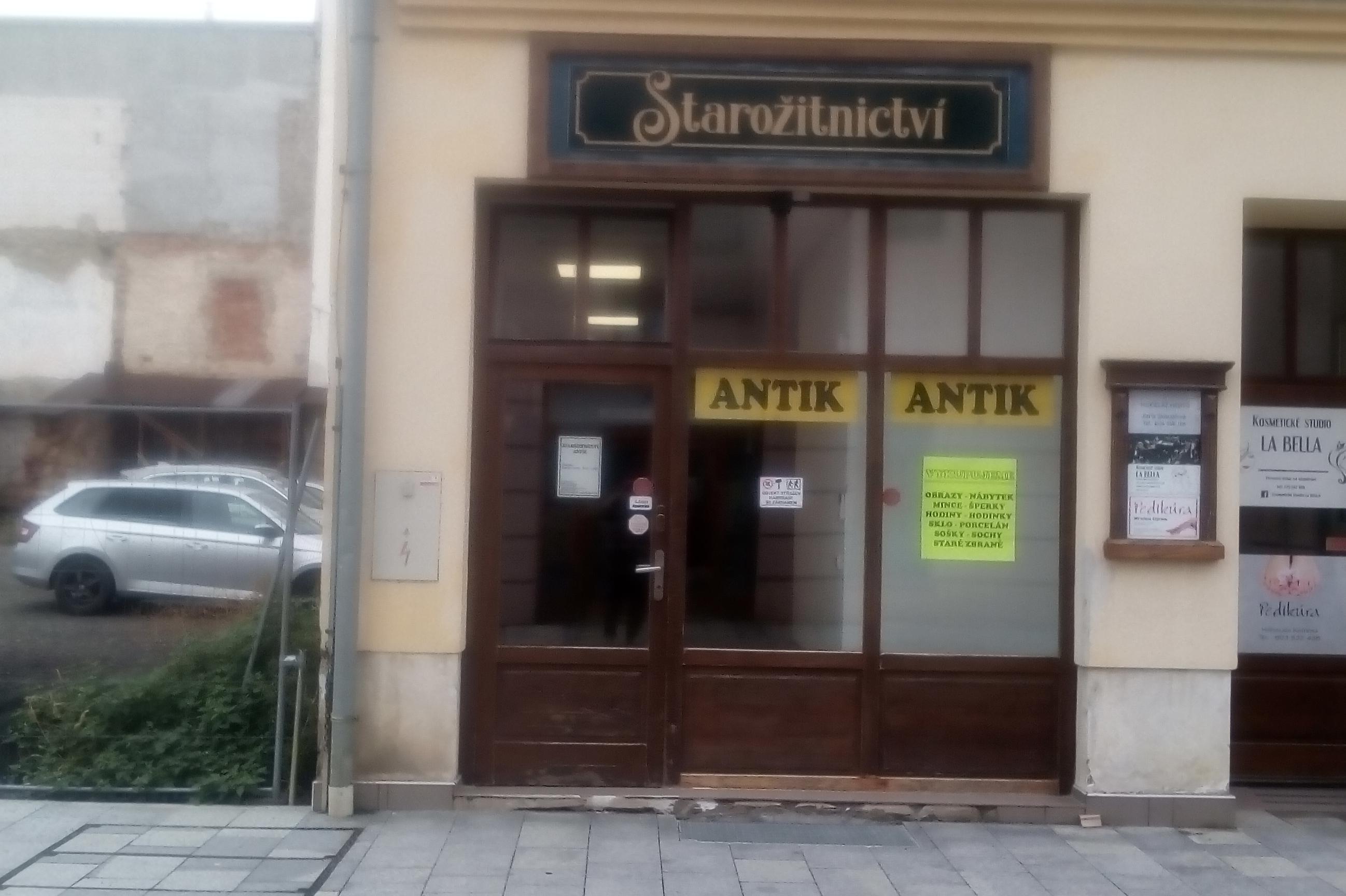 STAROŽITNOSTI ANTIK