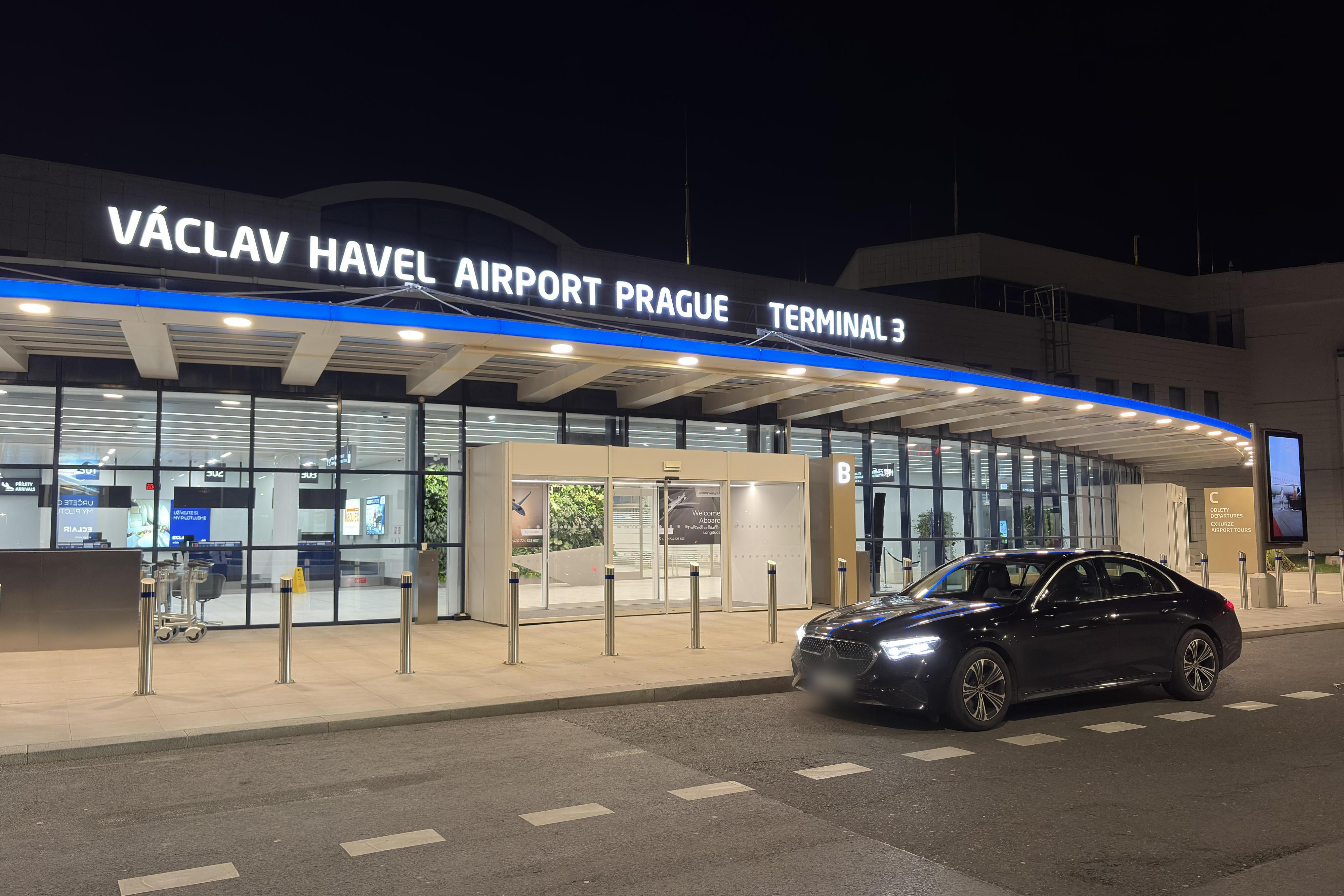 Airport LIMOUSINE Prague by Mike & Bell logistics s.r.o.