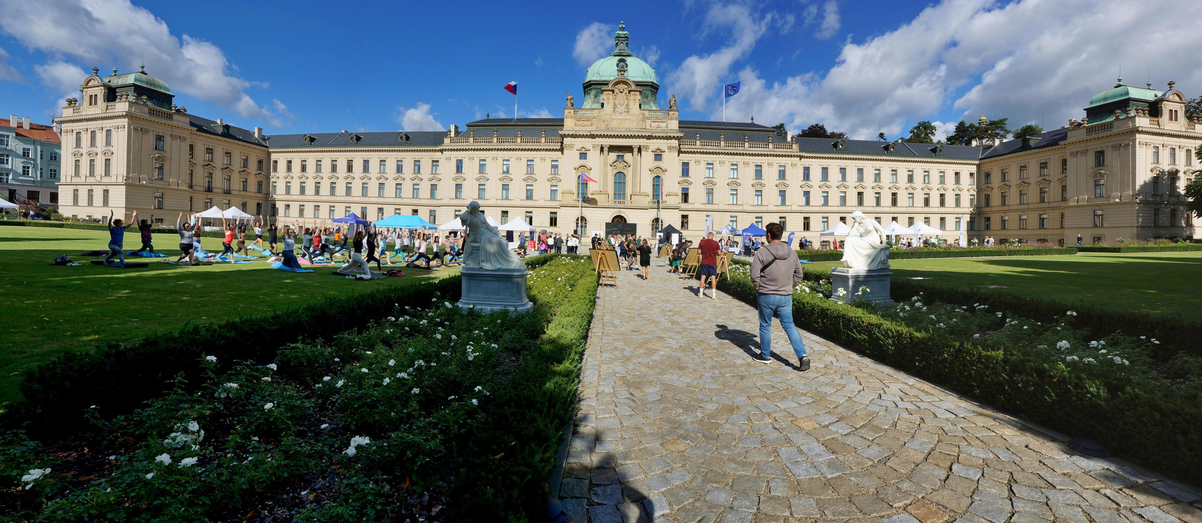Úřad vlády České republiky foto 2