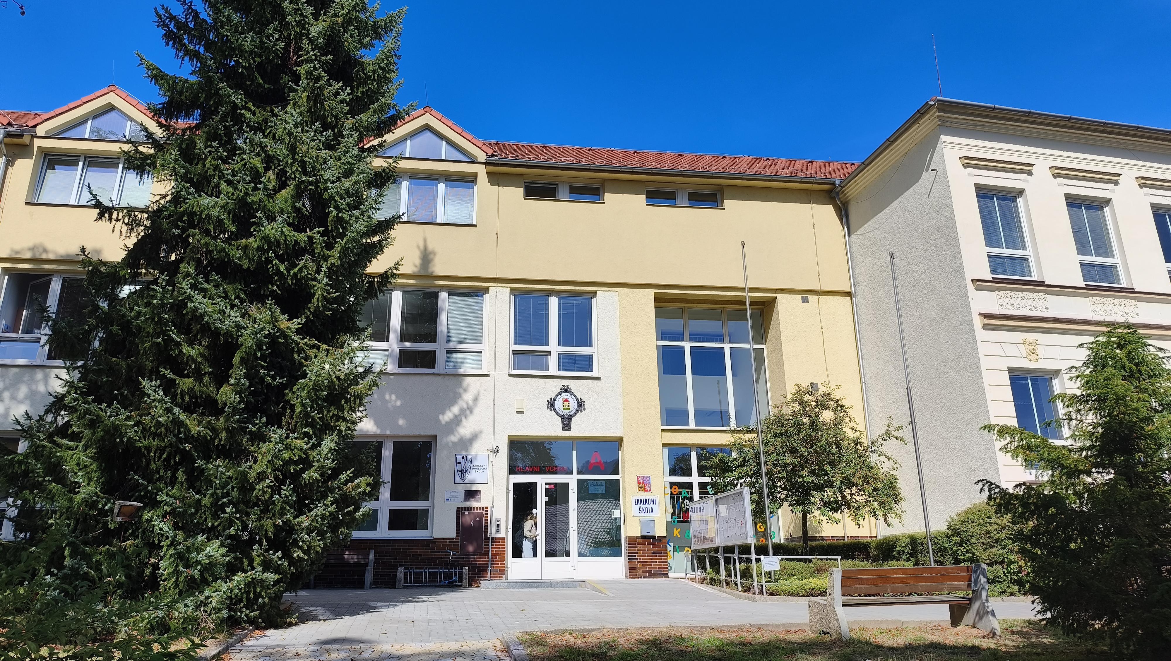 ZŠ Velké Popovice foto 2