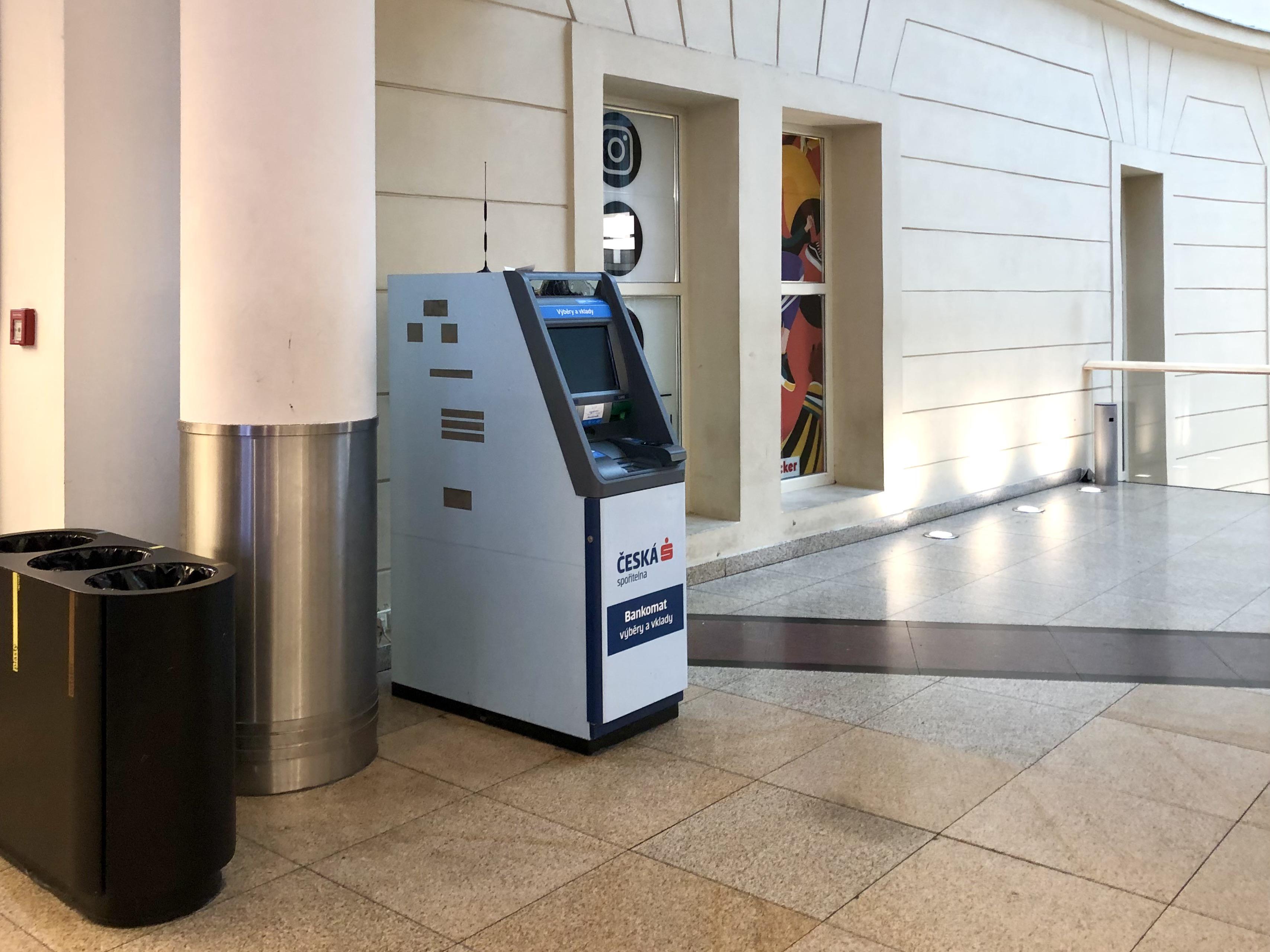 Bankomat České spořitelny foto 3