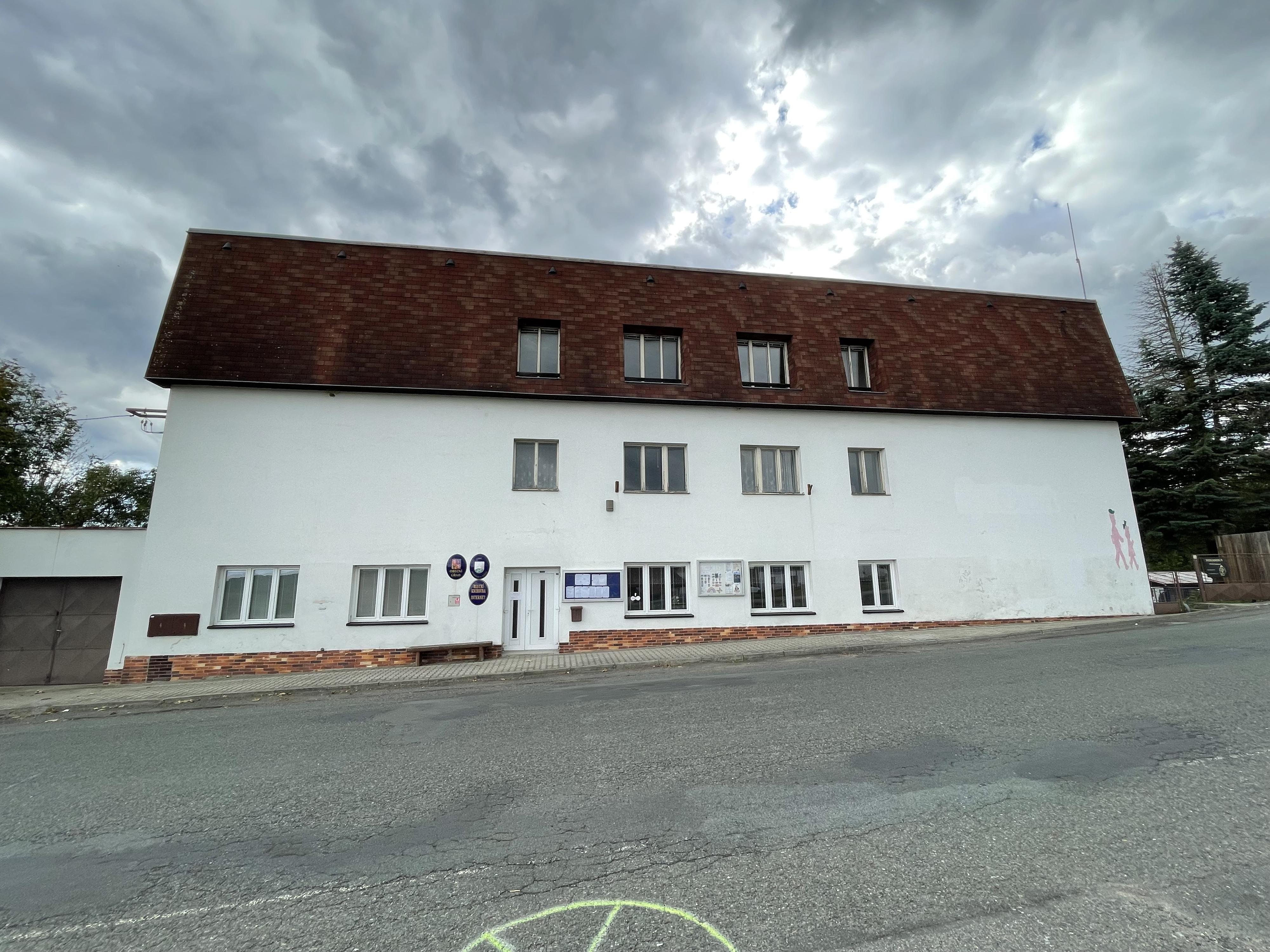 Petrovice u Sušice - obecní úřad foto 2