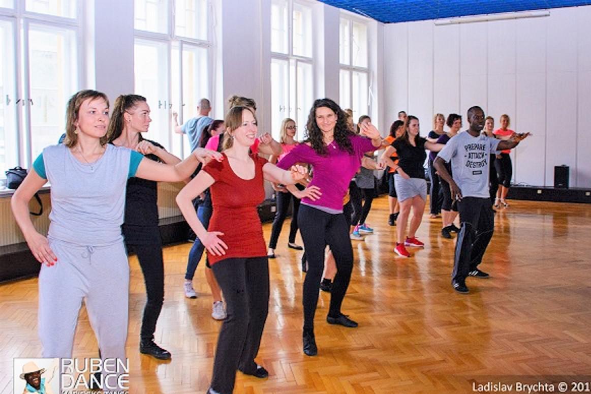 Ladies Salsa & Bachata - autentické karibské tance