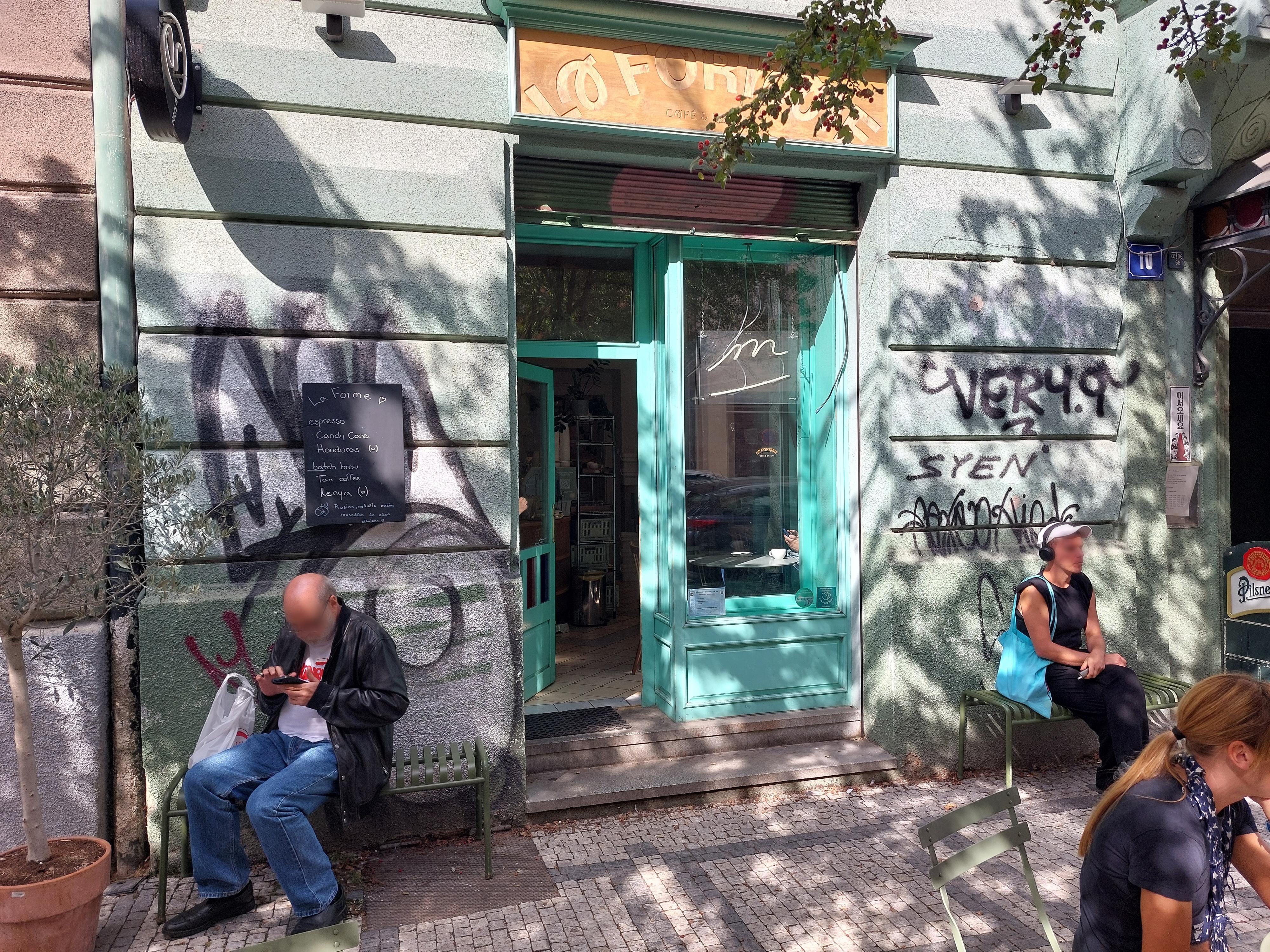 La Forme bakery & café