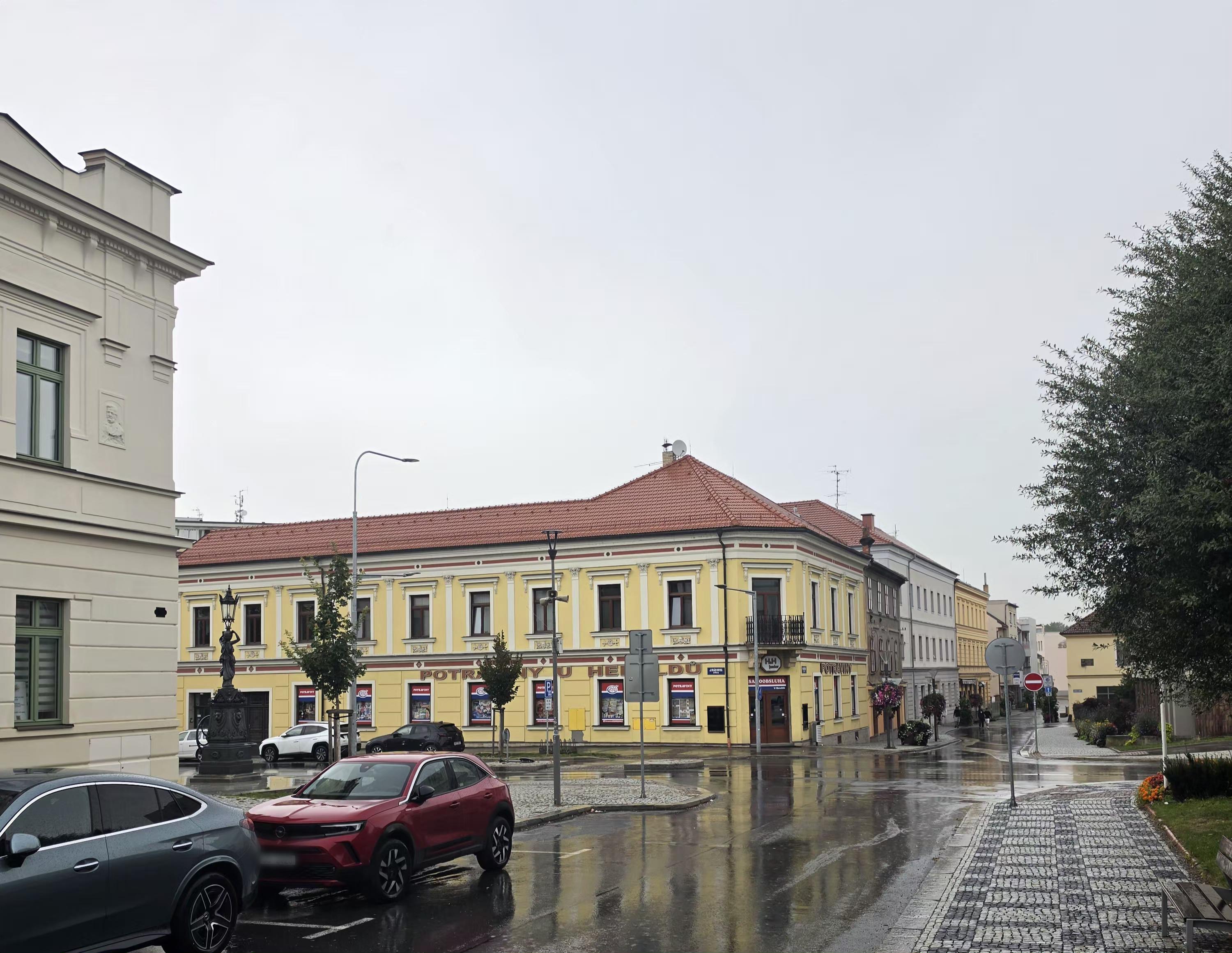ESO Market - Potraviny U Heroldů foto 1