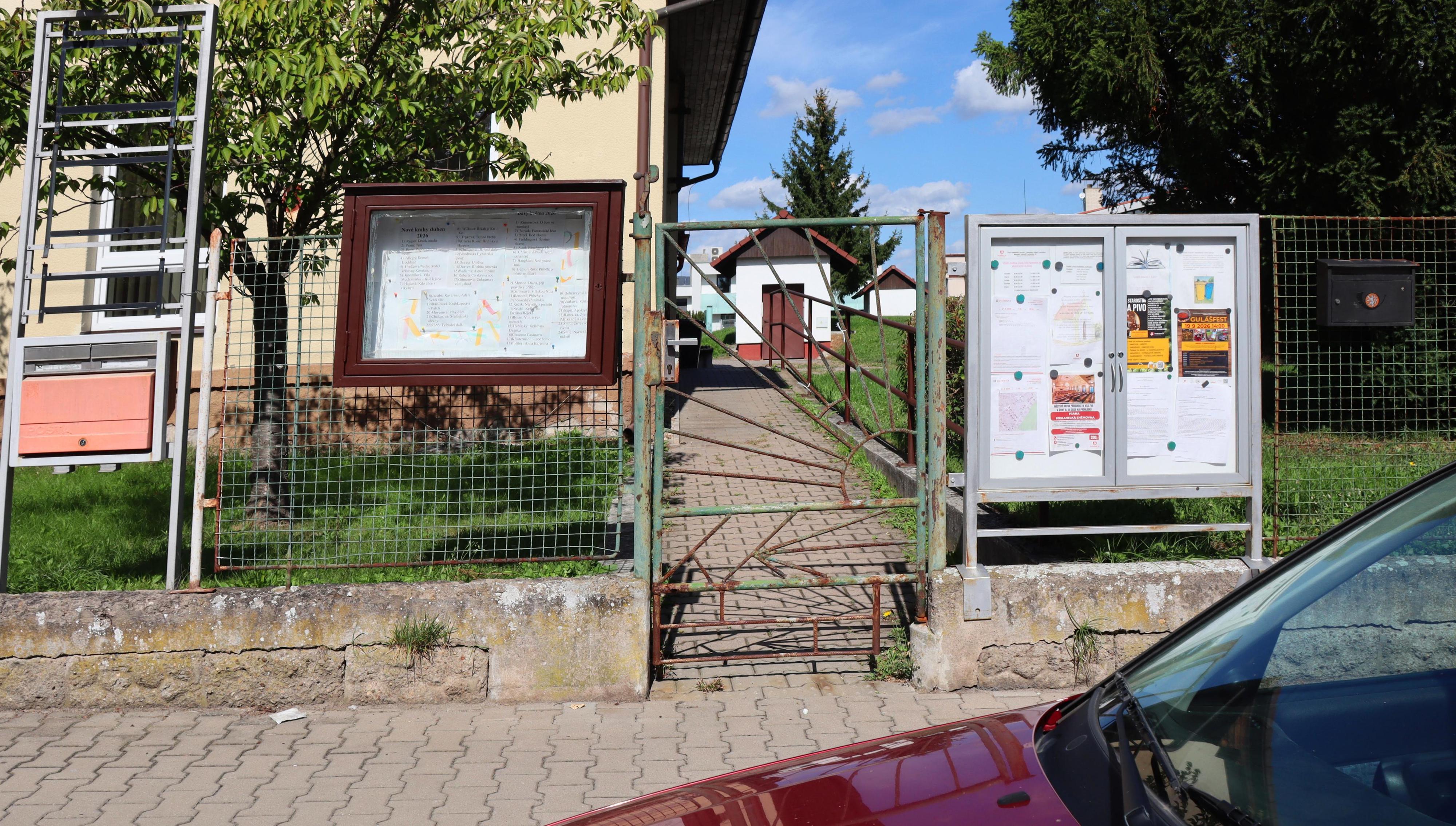 Místní knihovna Pardubičky foto 2