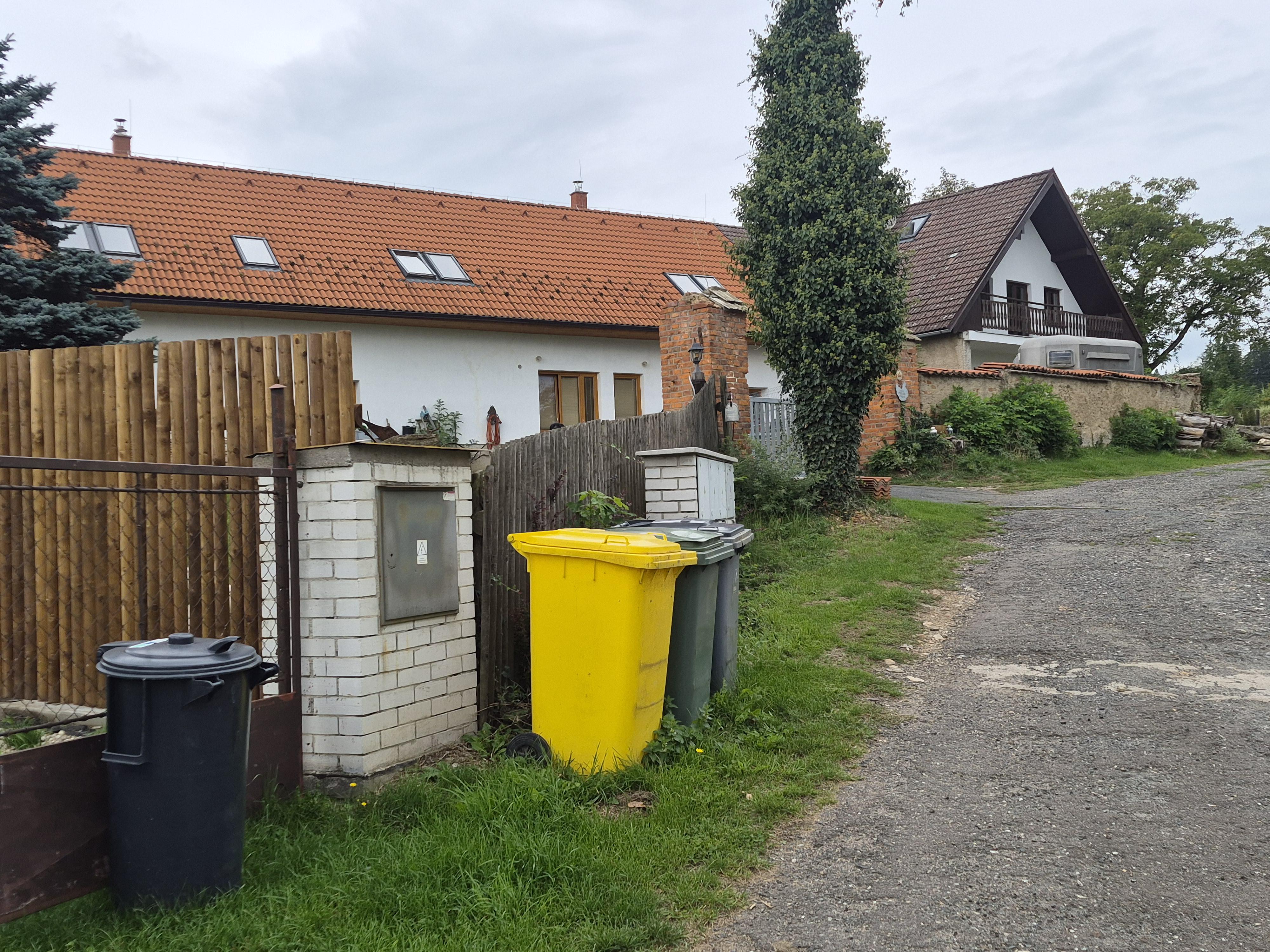 Pohodička u lesa