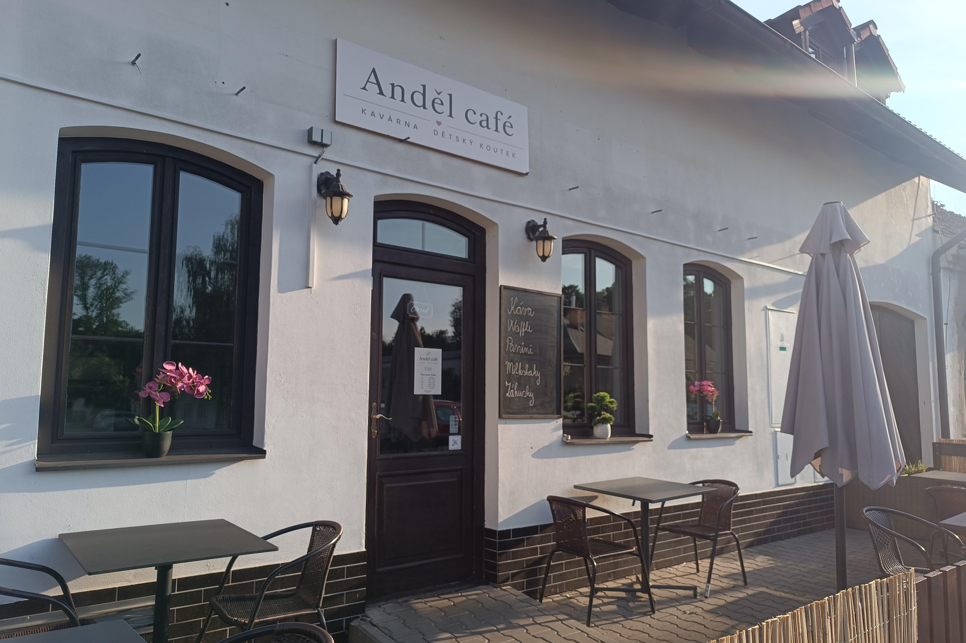 Anděl café