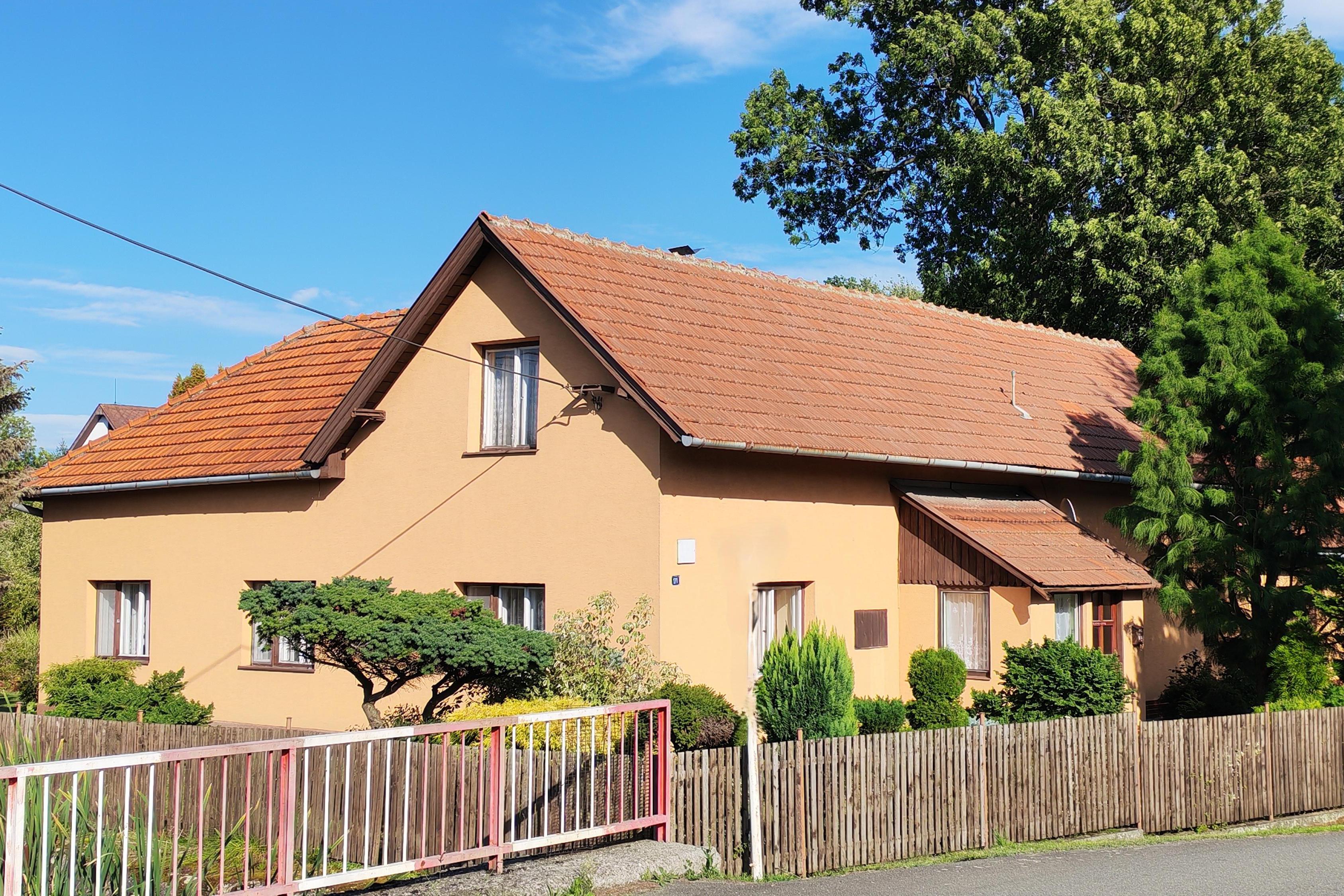 Prodej rodinného domu 120 m², pozemek 1183 m²