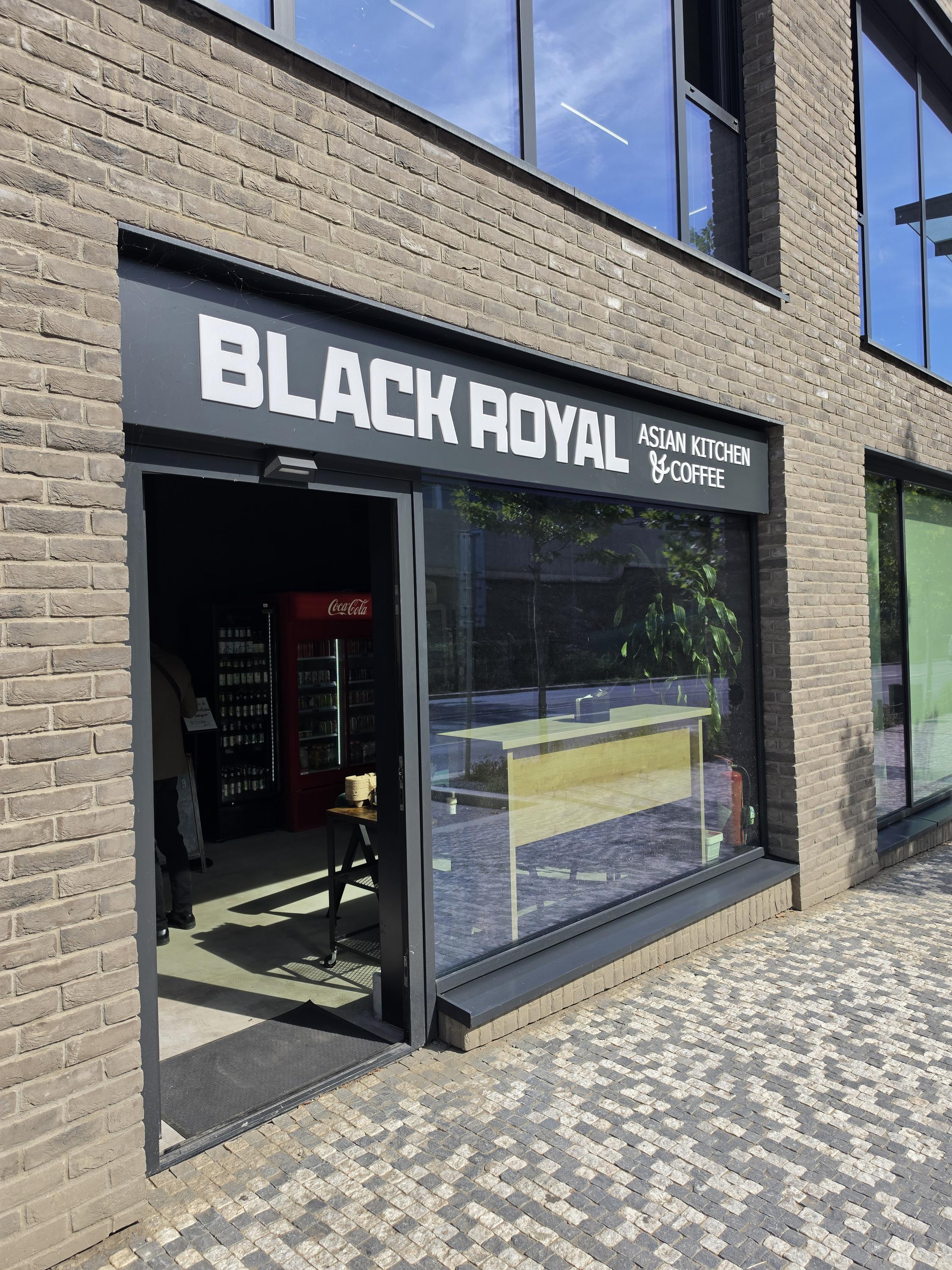 Black royal foto 3