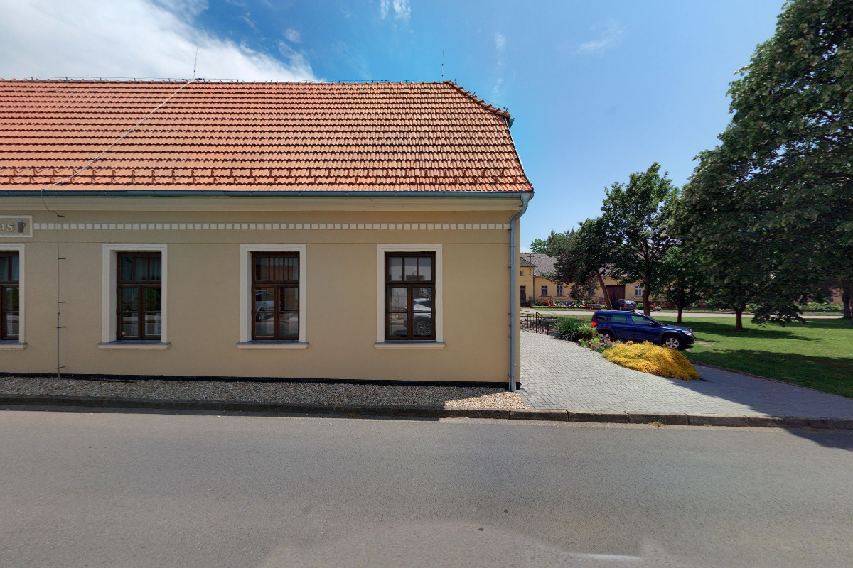 Kučerov - obecní úřad foto 3