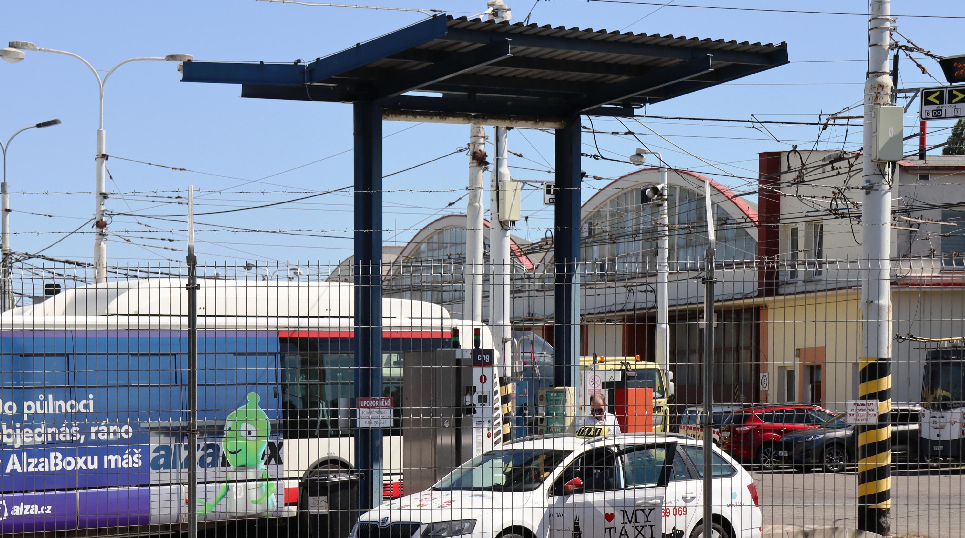Dopravní podnik města Pardubic a.s. - čerpací stanice foto 2