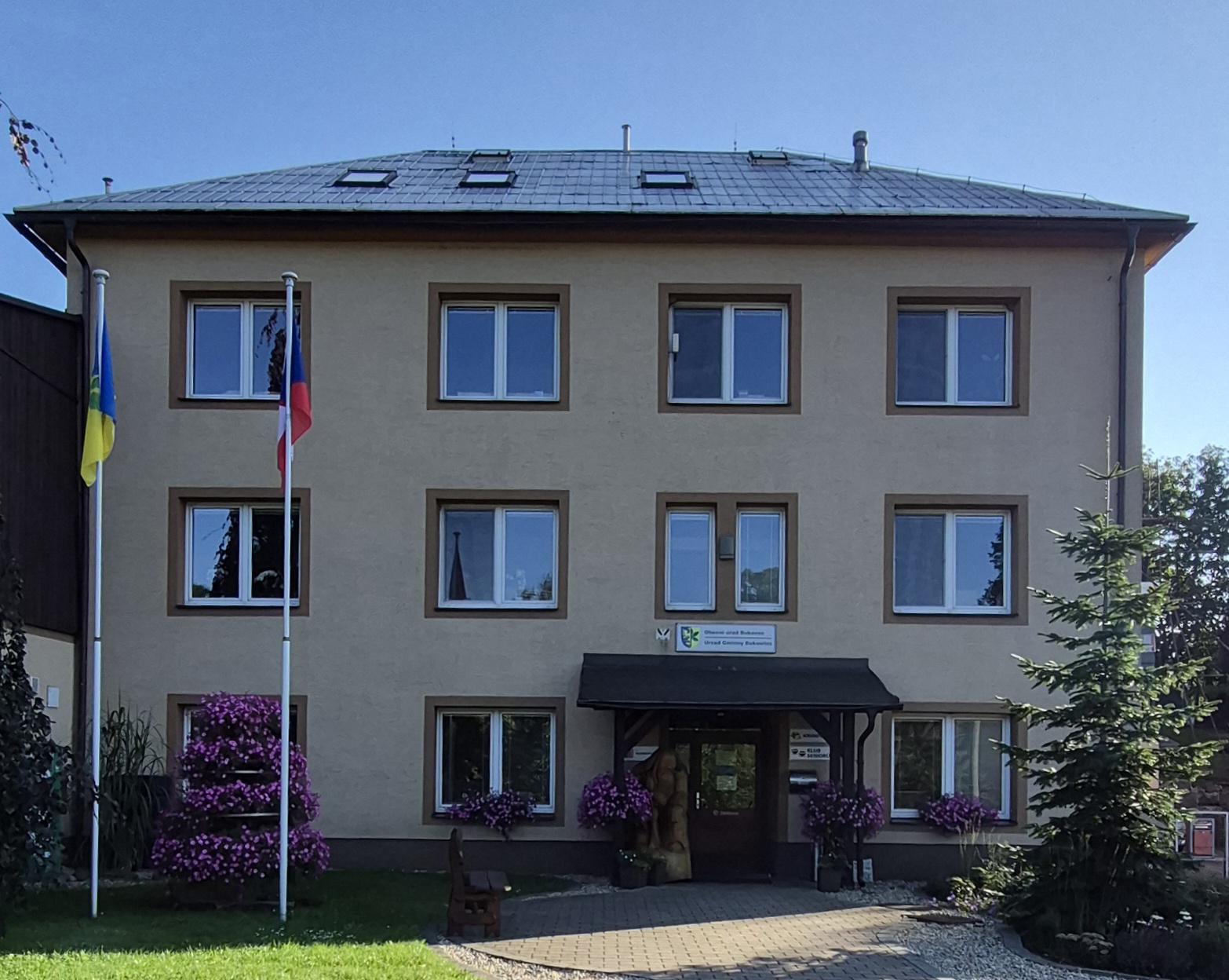 Bukovec - obecní úřad foto 2