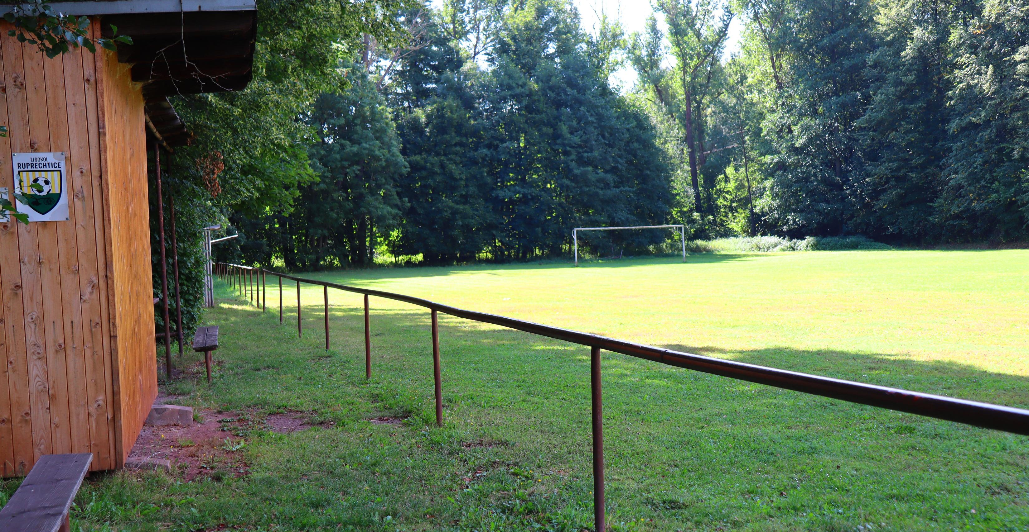 Fotbalové hřiště TJ Sokol Ruprechtice foto 5
