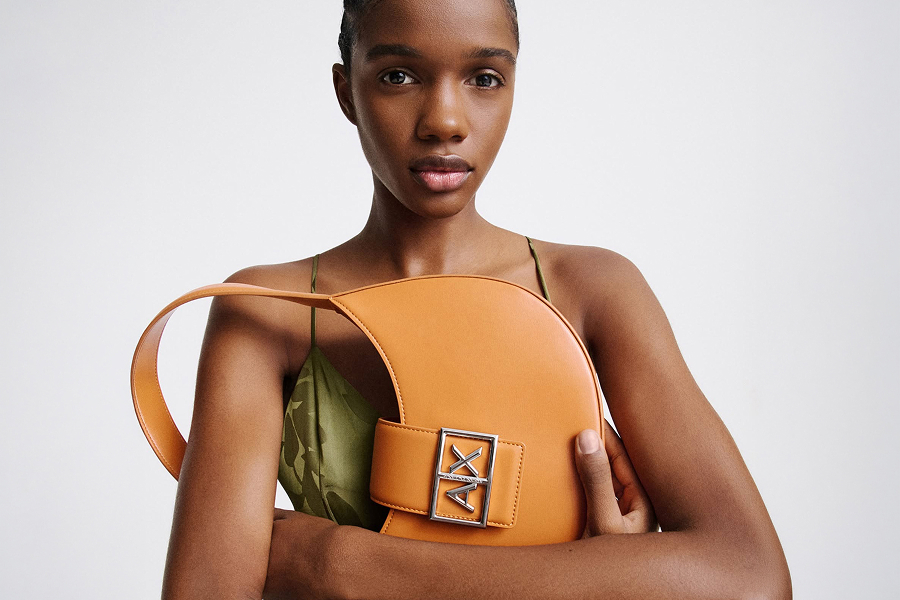 - 30% na Armani Exchange a Furla