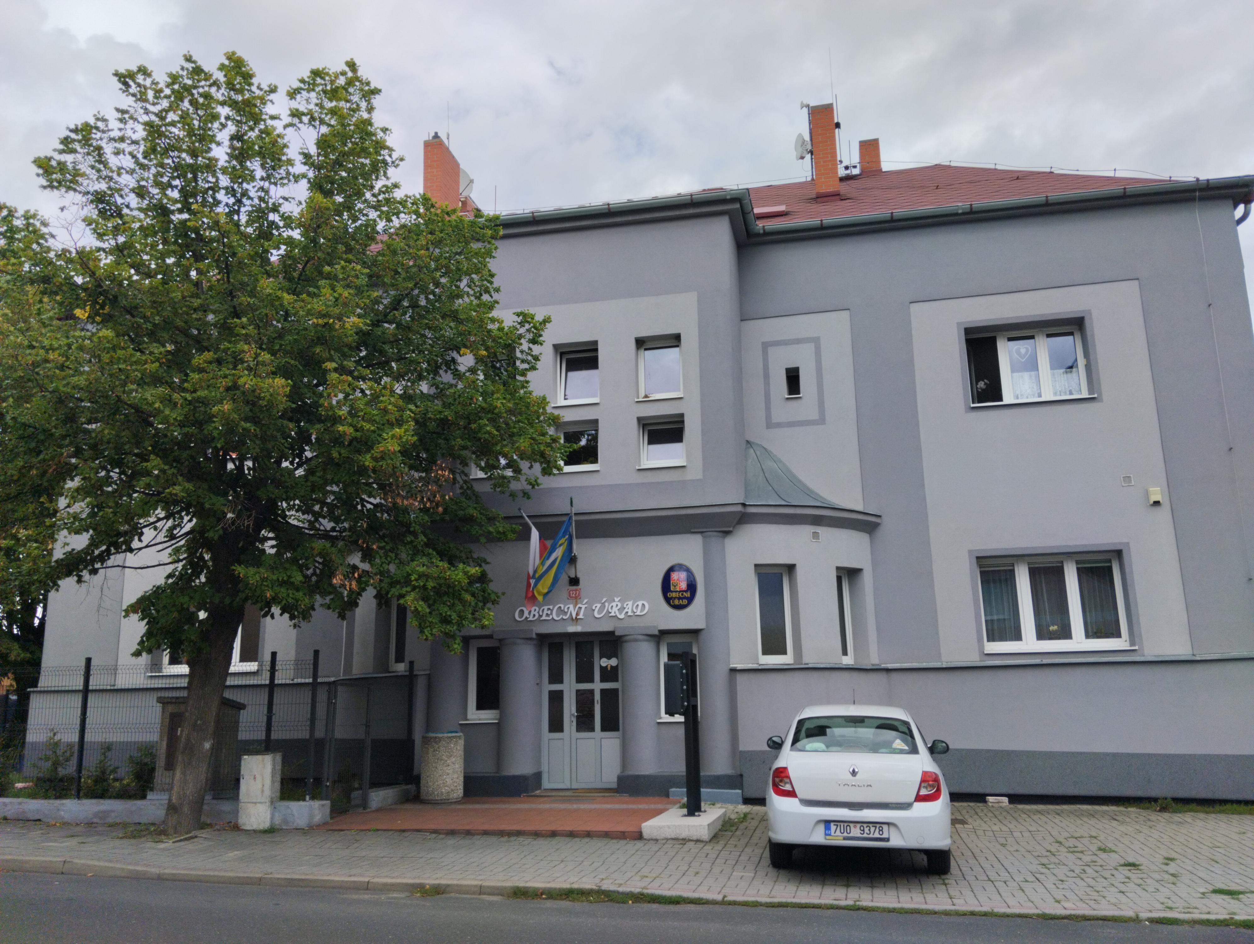 Louka u Litvínova - obecní úřad foto 5
