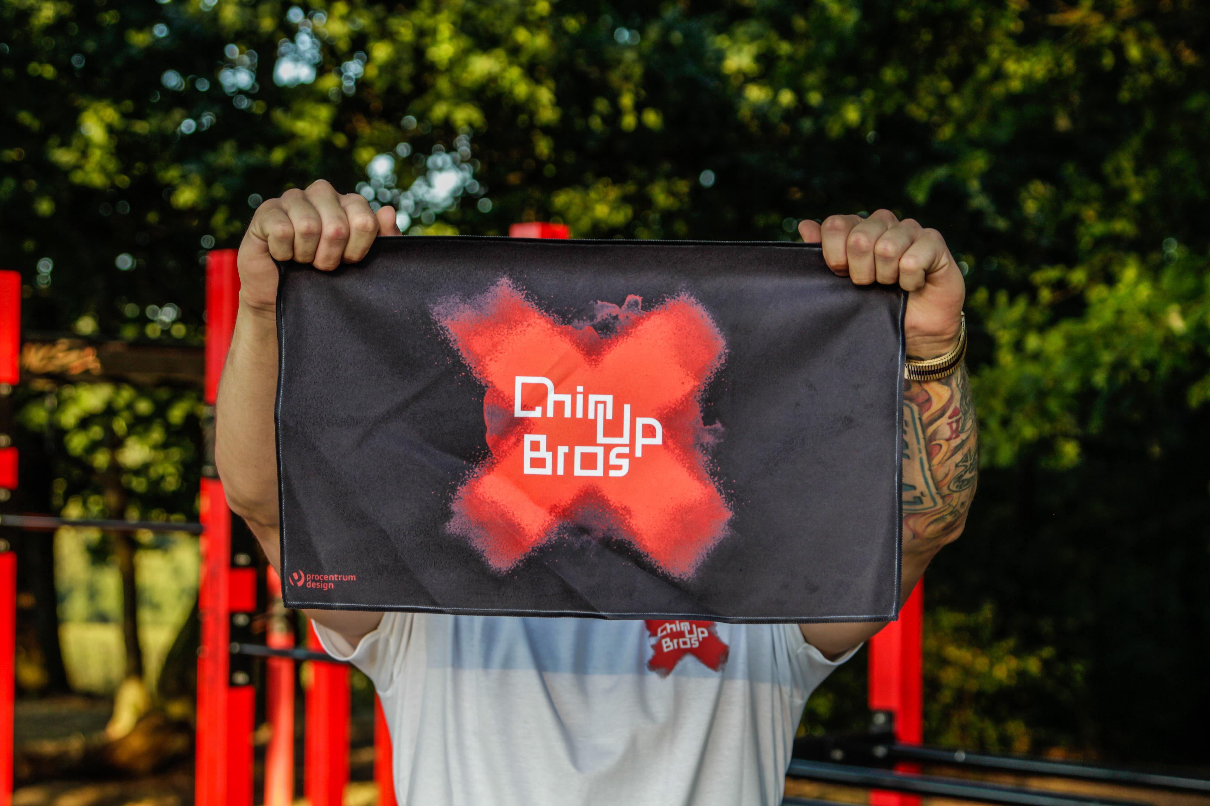 Chin Up Bros foto 3