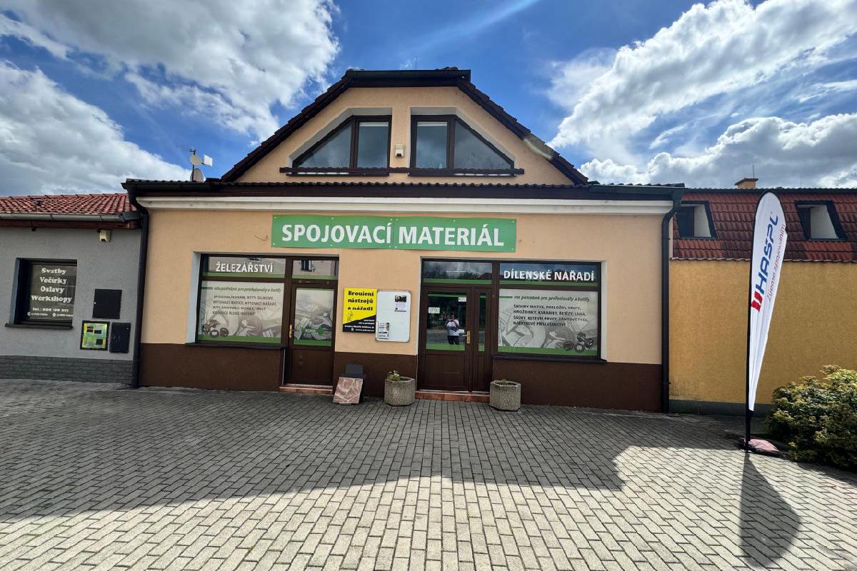 Spojovací materiál Zdeněk Polívka