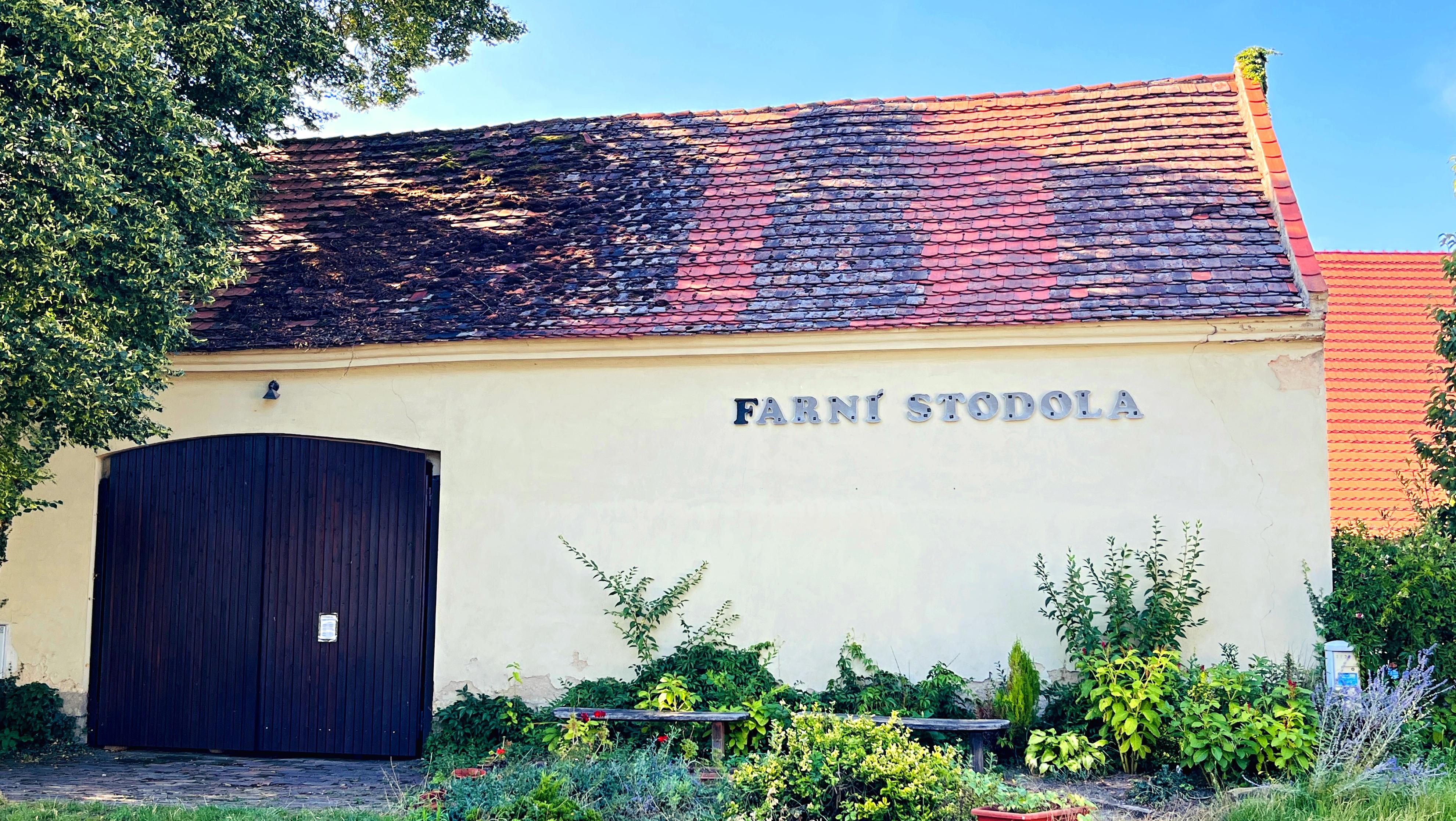 Farní Stodola foto 5