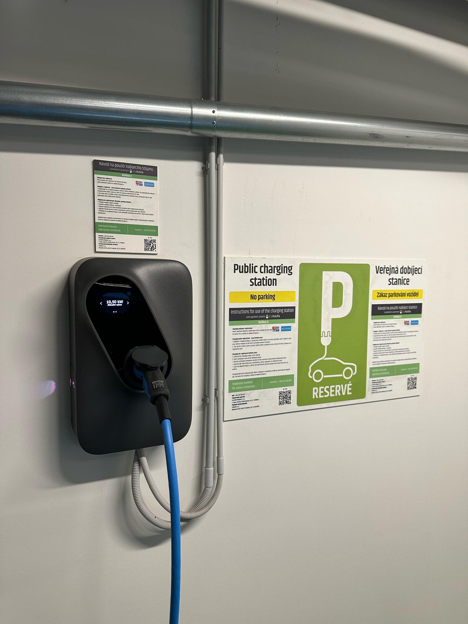 Nabíjecí stanice pro elektromobily foto 3