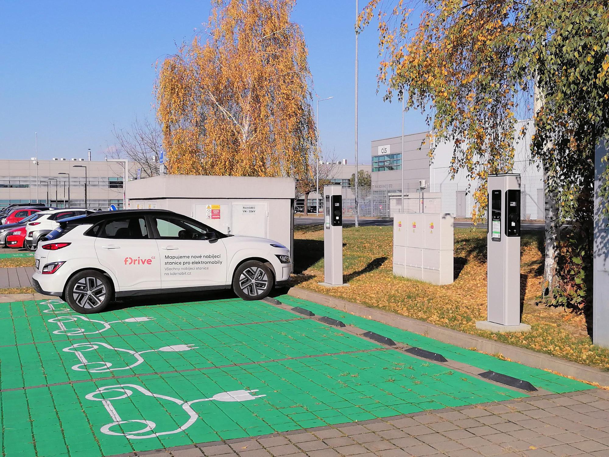 Nabíjecí stanice pro elektromobily foto 5