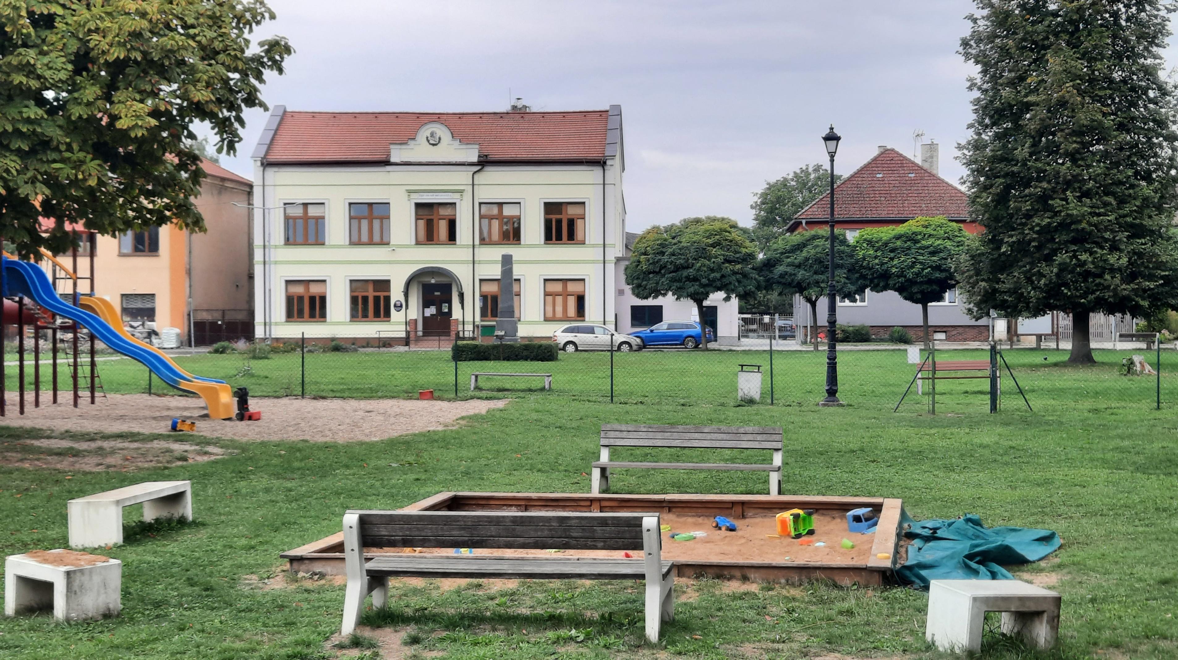 Základní škola Katusice, okres Mladá Boleslav foto 6