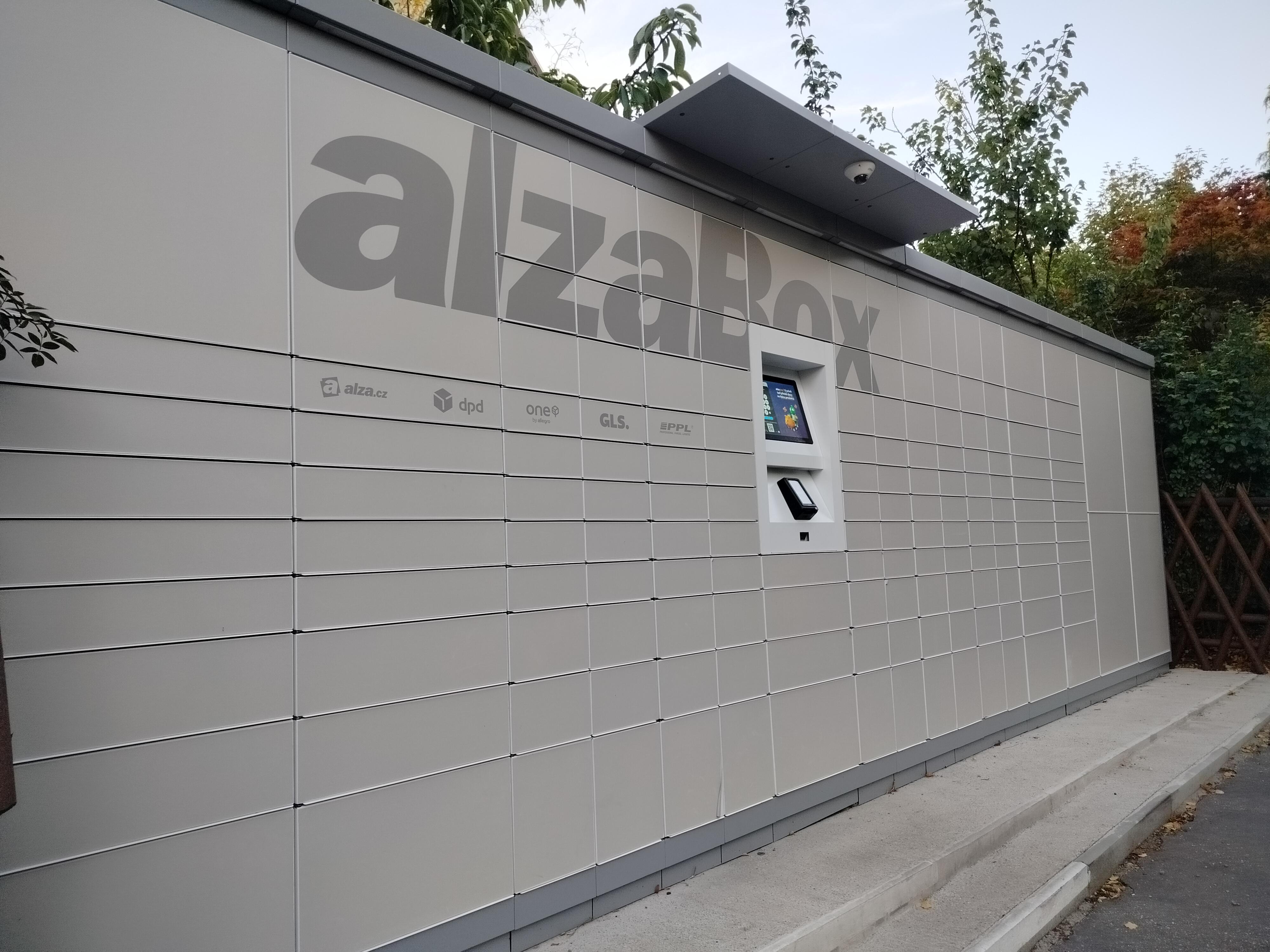 AlzaBox