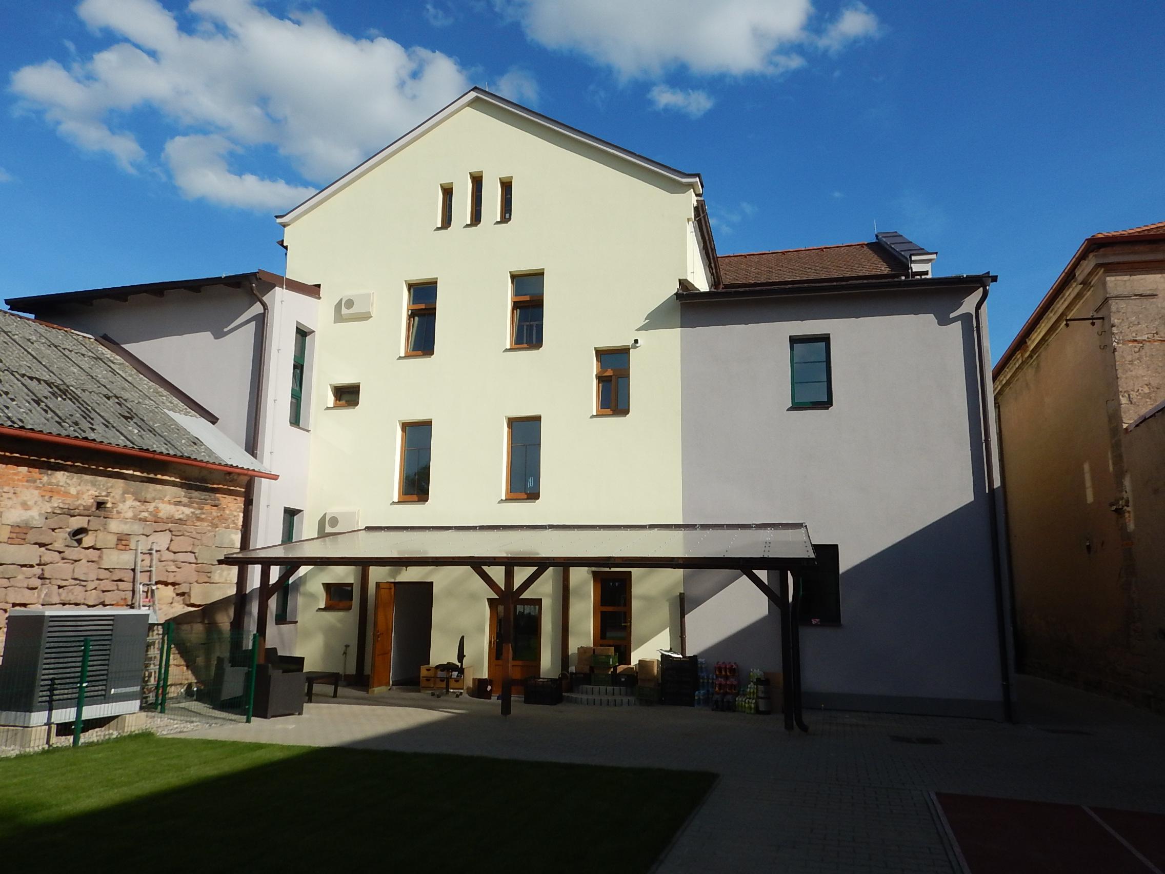 Základní škola Katusice, okres Mladá Boleslav foto 3