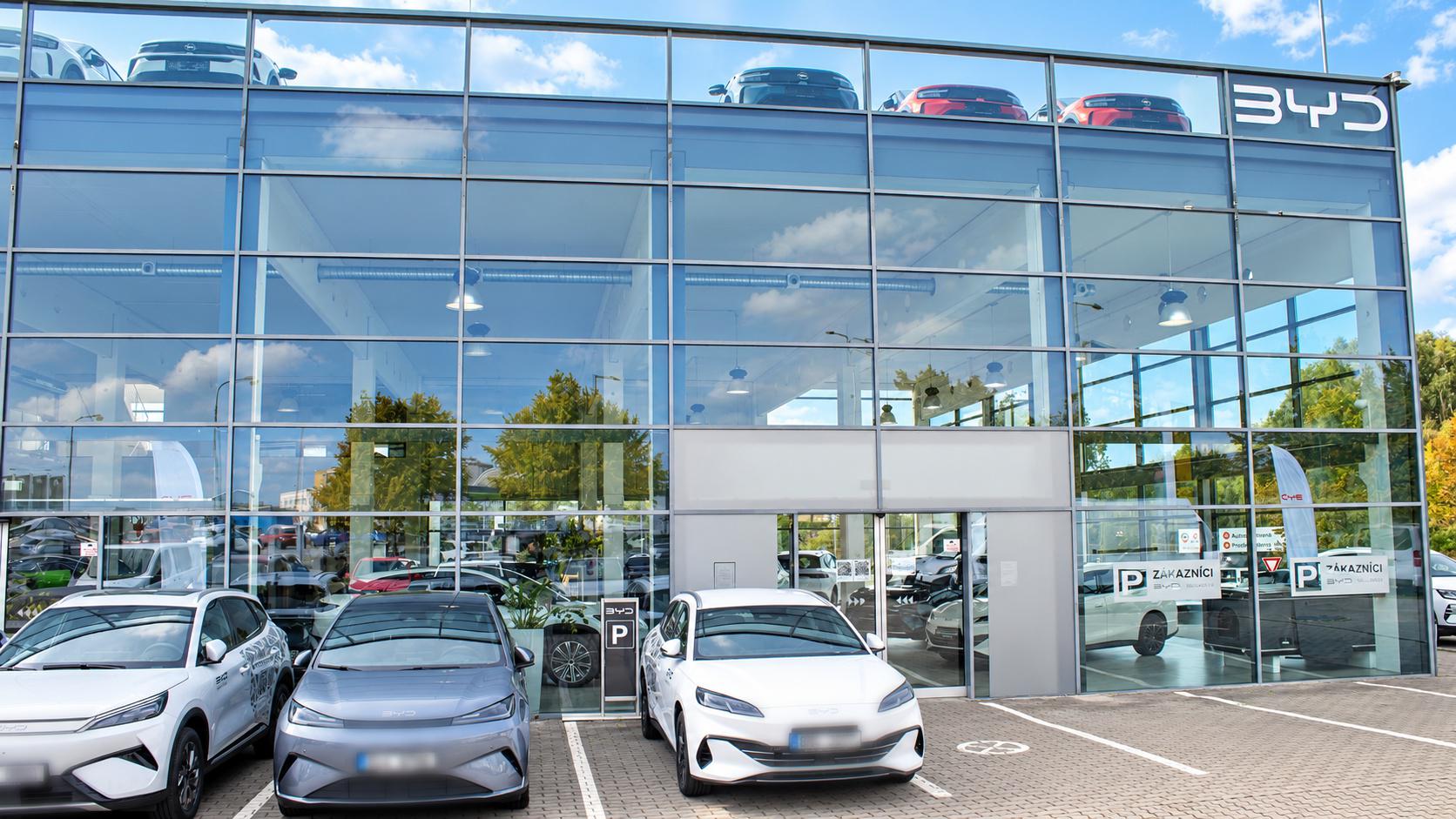 MOTO MORAVA s.r.o. - automobily BYD foto 5