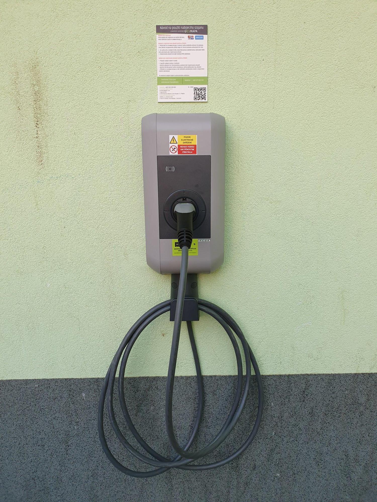 Nabíjecí stanice pro elektromobily foto 2