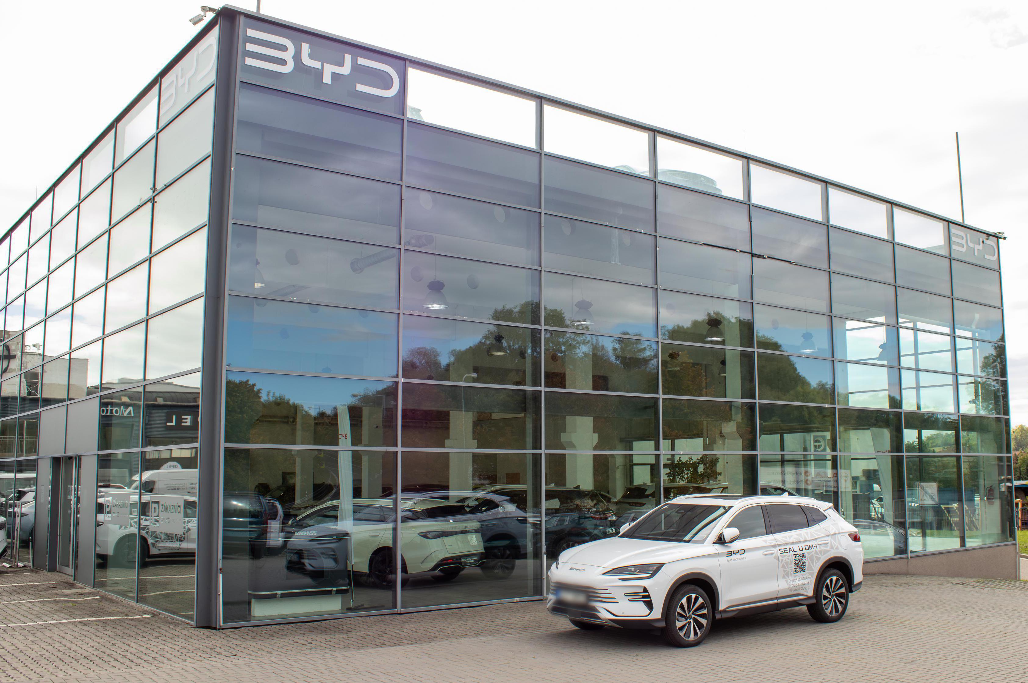 MOTO MORAVA s.r.o. - automobily BYD