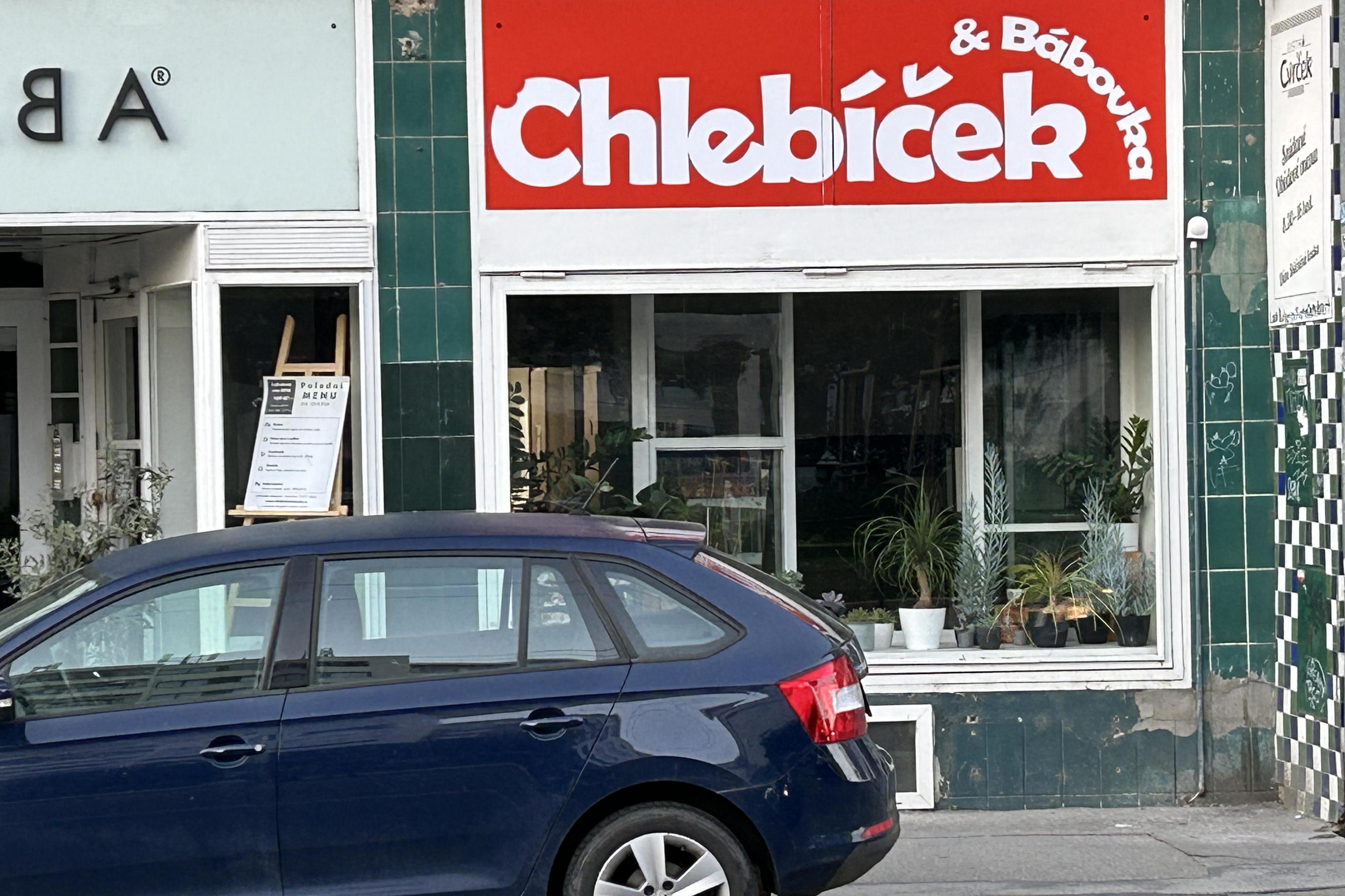 Chlebíček a Bábovka