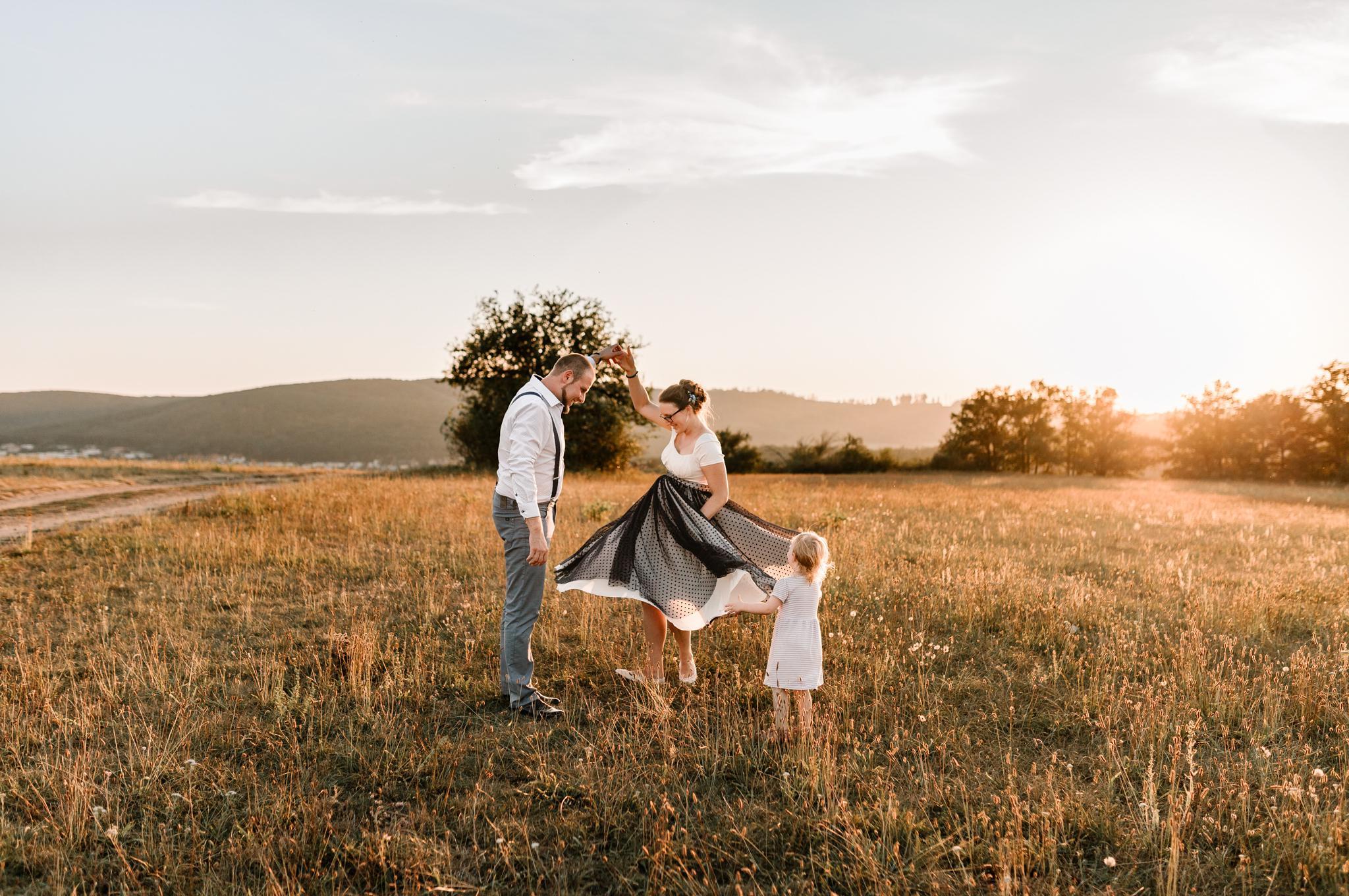 Kristýna Sekyrová | rodinná a svatební fotografka foto 1
