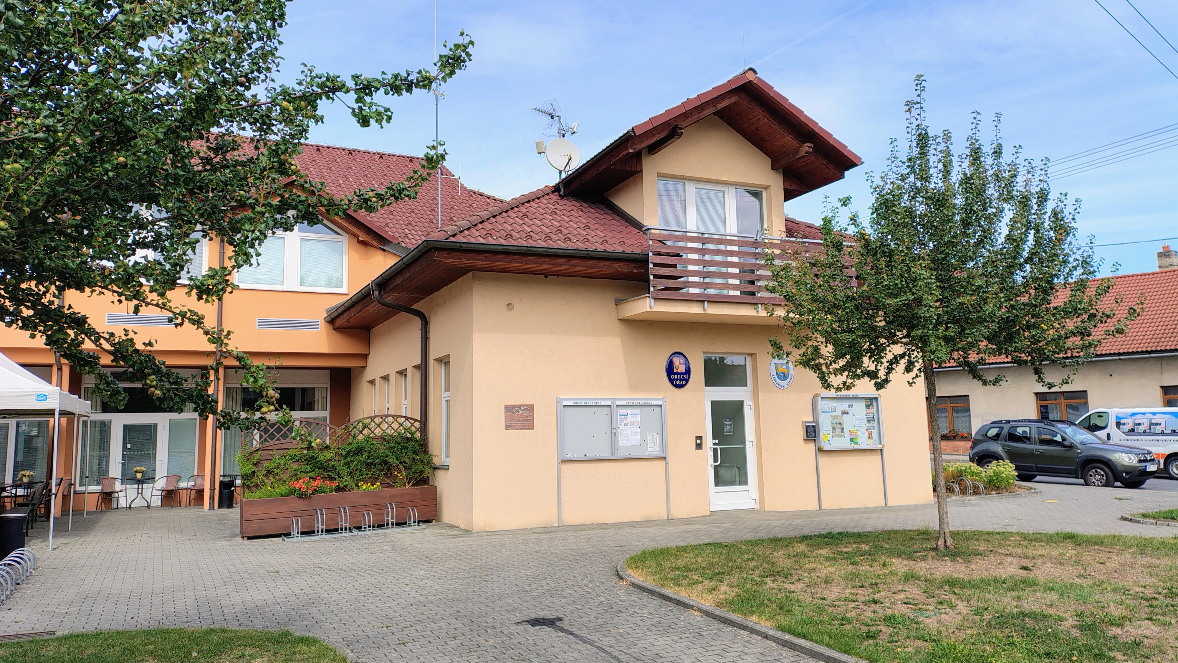 Zádveřice-Raková - obecní úřad foto 3