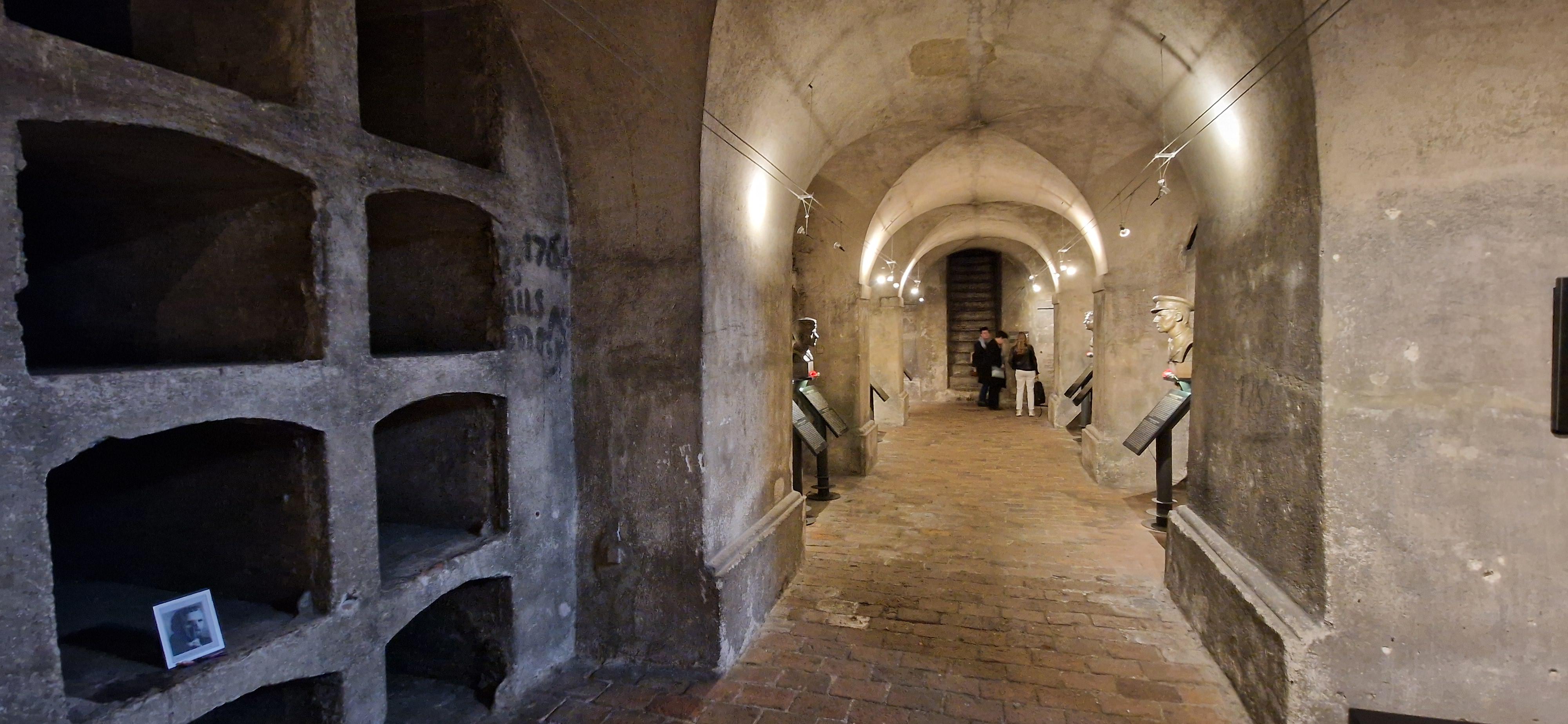 Národní památník hrdinů Heydrichiády - místo smíření při Pravoslavném chrámu sv. Cyrila a Metoděje foto 4