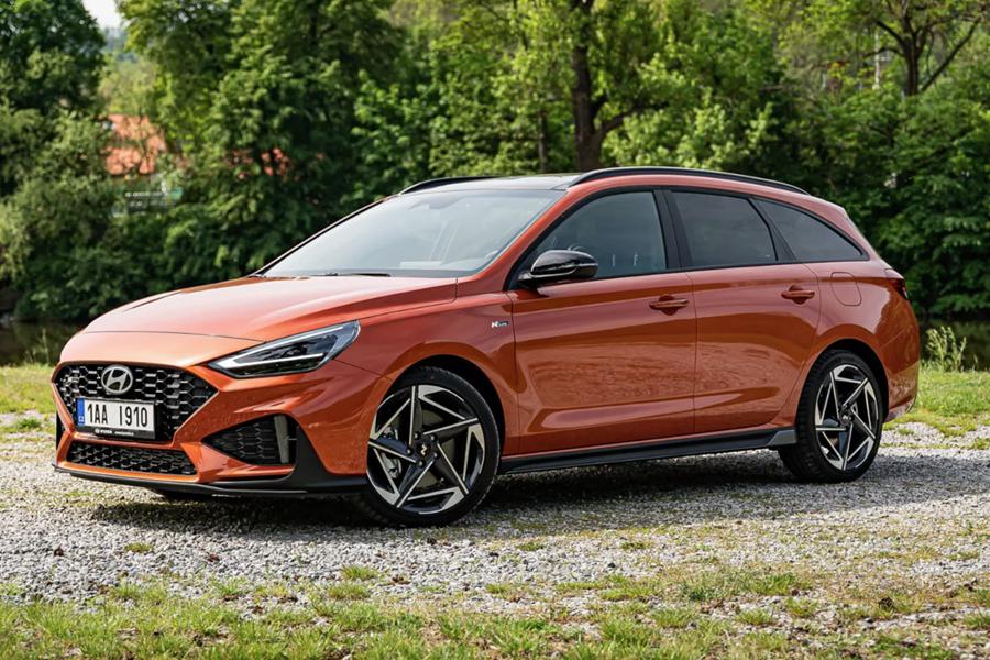 HYUNDAI operativní leasing již od 4 888 Kč bez DPH