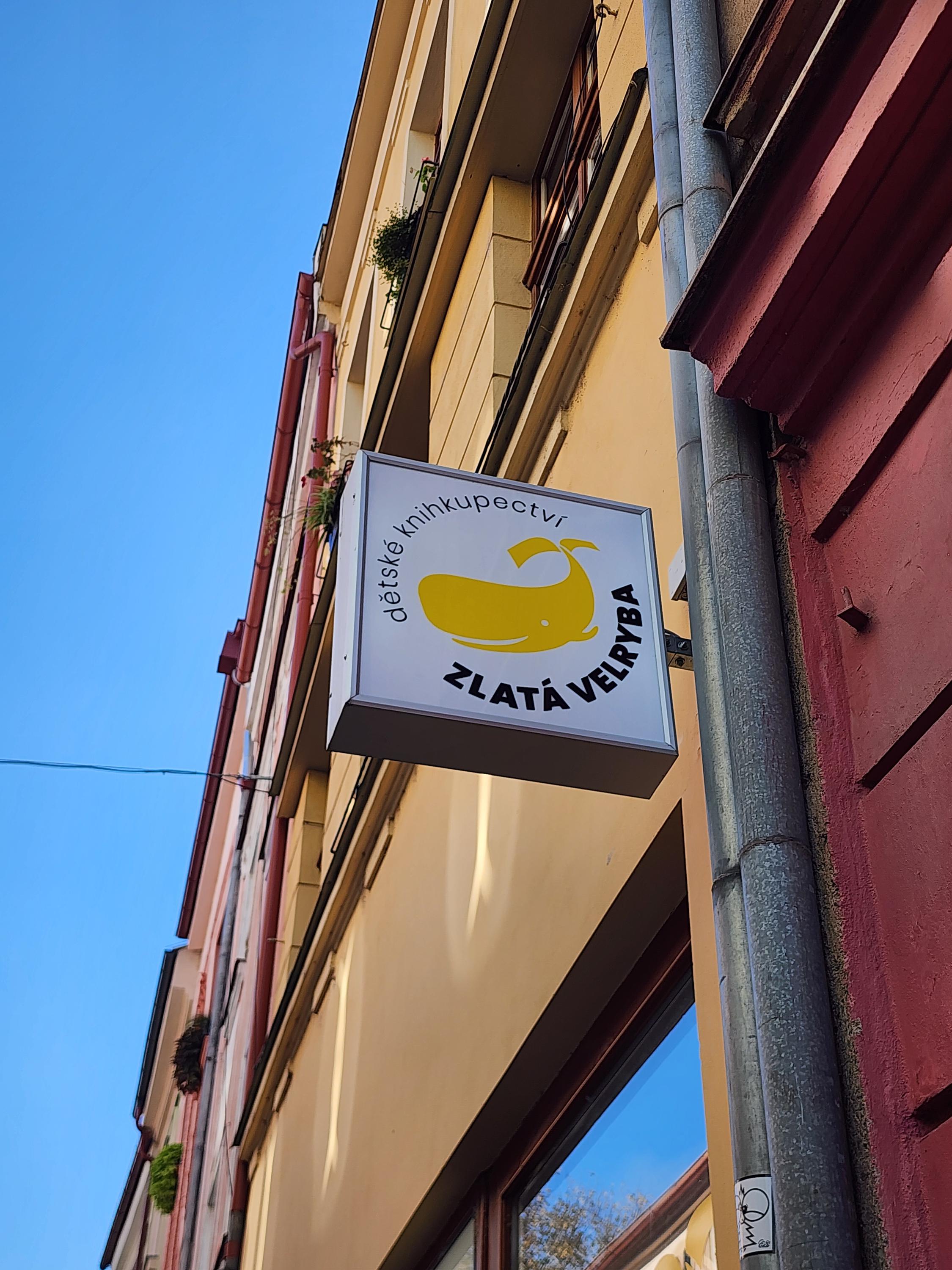 Dětské knihkupectví Zlatá velryba foto 5