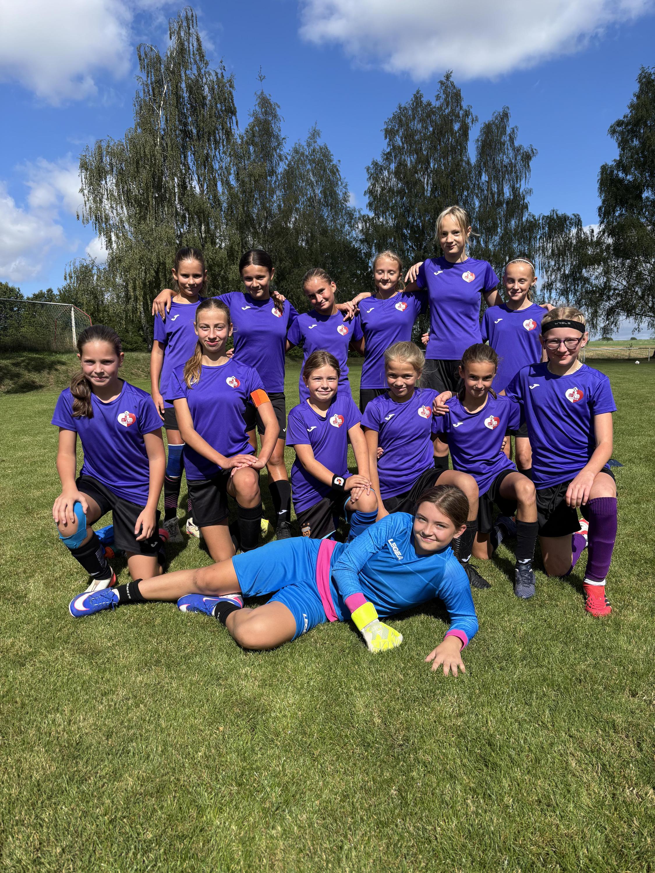 Dívčí fotbalový klub - TJ Slabce z.s. - Dračice foto 4