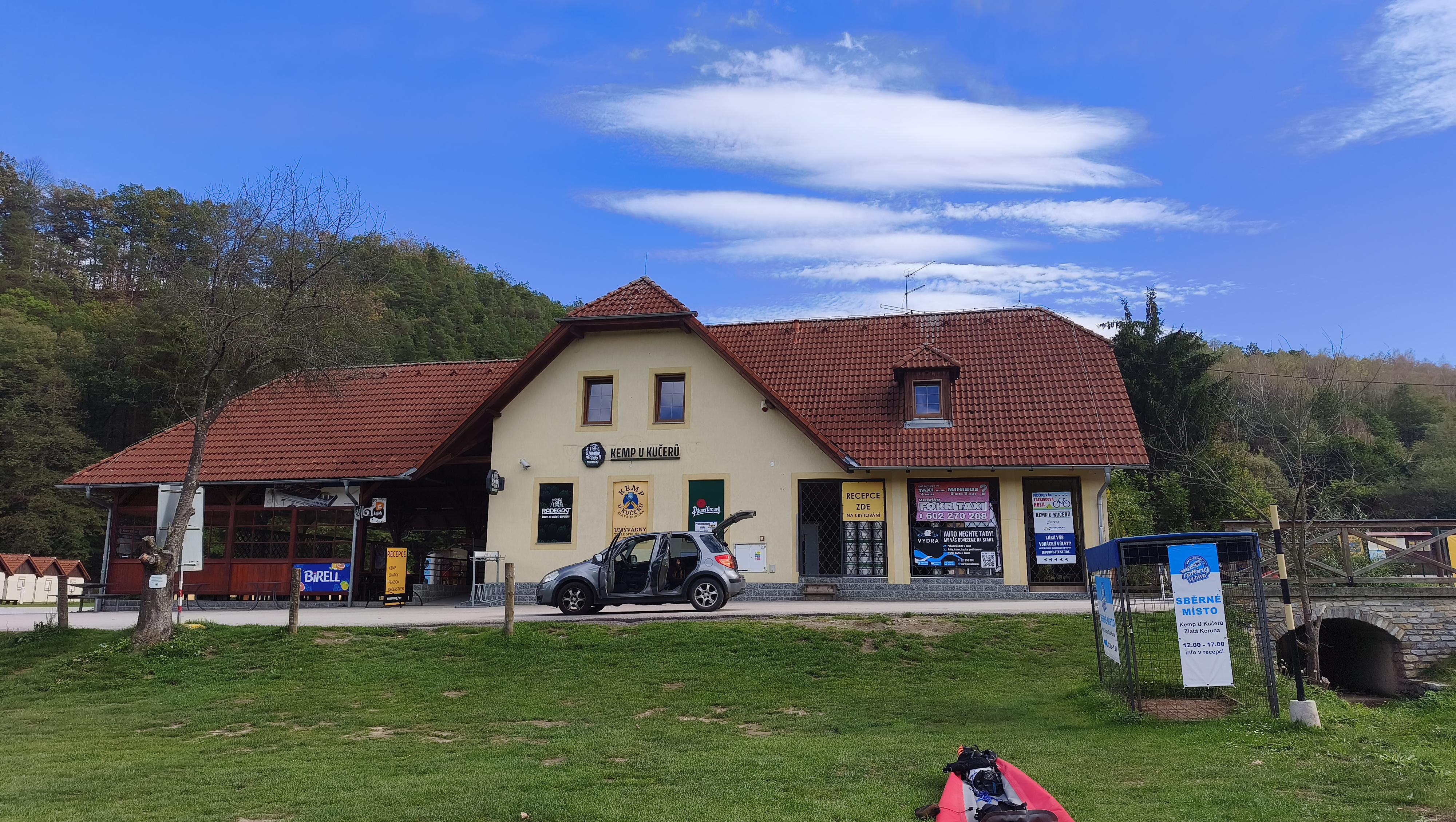 Sběrné a nástupní místo Zlatá Koruna foto 4